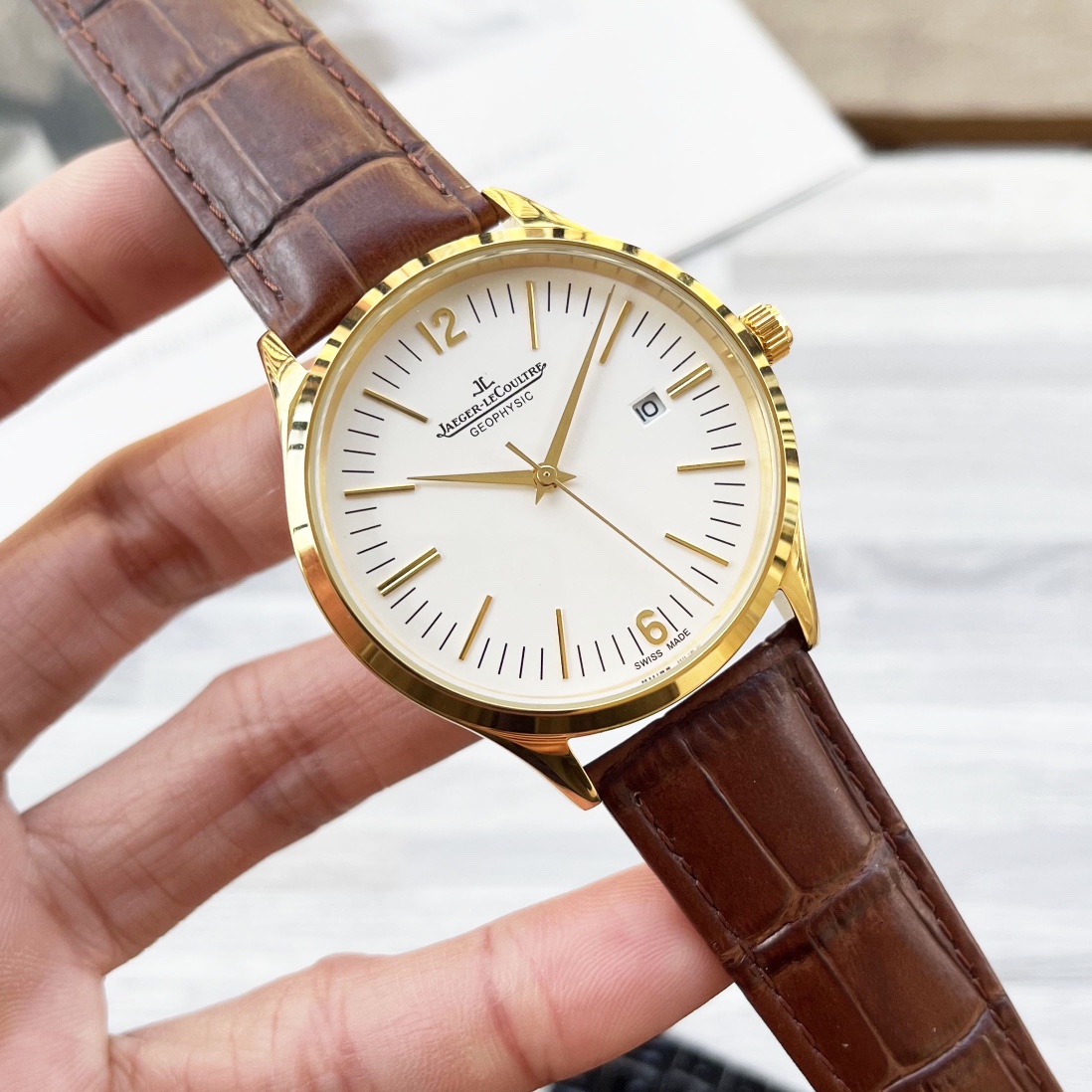 Luxury White Gill 1197 Gold Steel Belt Watch with Sapphire Face. - 图片 7