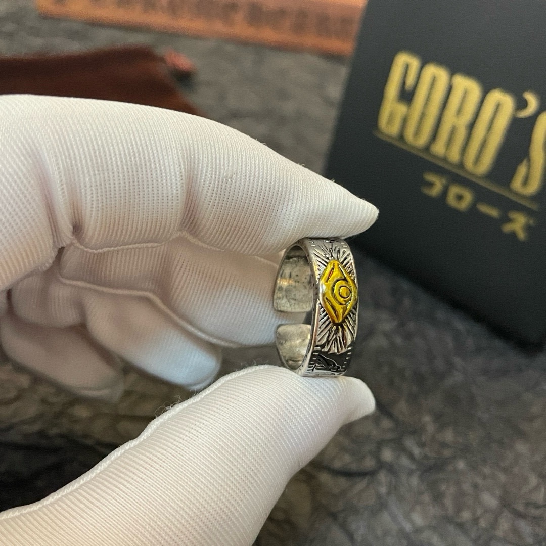 NO:108617,[New Products are on the Shelves] Goro Takahashi Goro's retro and old Demon Eye Opening Ring, top version, accurate exclusive shooting, focusing on the high-end market, absolutely different from the ordinary version!  The details of the picture product are consistent with ZP!  Original production process, precision quality, purely handmade, authentic model opening, fashion essential, can be worn by both men and women, same couple style, rock punk silver style, retro elements, trendy and versatile, same style on the official website, fine jewelry, ring19860909【新品上架】Goro’s高桥吾郎复古做旧恶魔之眼开口戒指,顶级版本 认准独家拍摄 主攻高端市场 绝对区别普通版本！图片产品细节与ZP一致！原版制作工艺 精工品质 纯手工打造 ～正品开模潮流时尚必备 男女均可佩戴 情侣款同款 摇滚朋克泰银风格 复古元素 潮流百搭 官网同款,饰品精品,ring,Jewelry