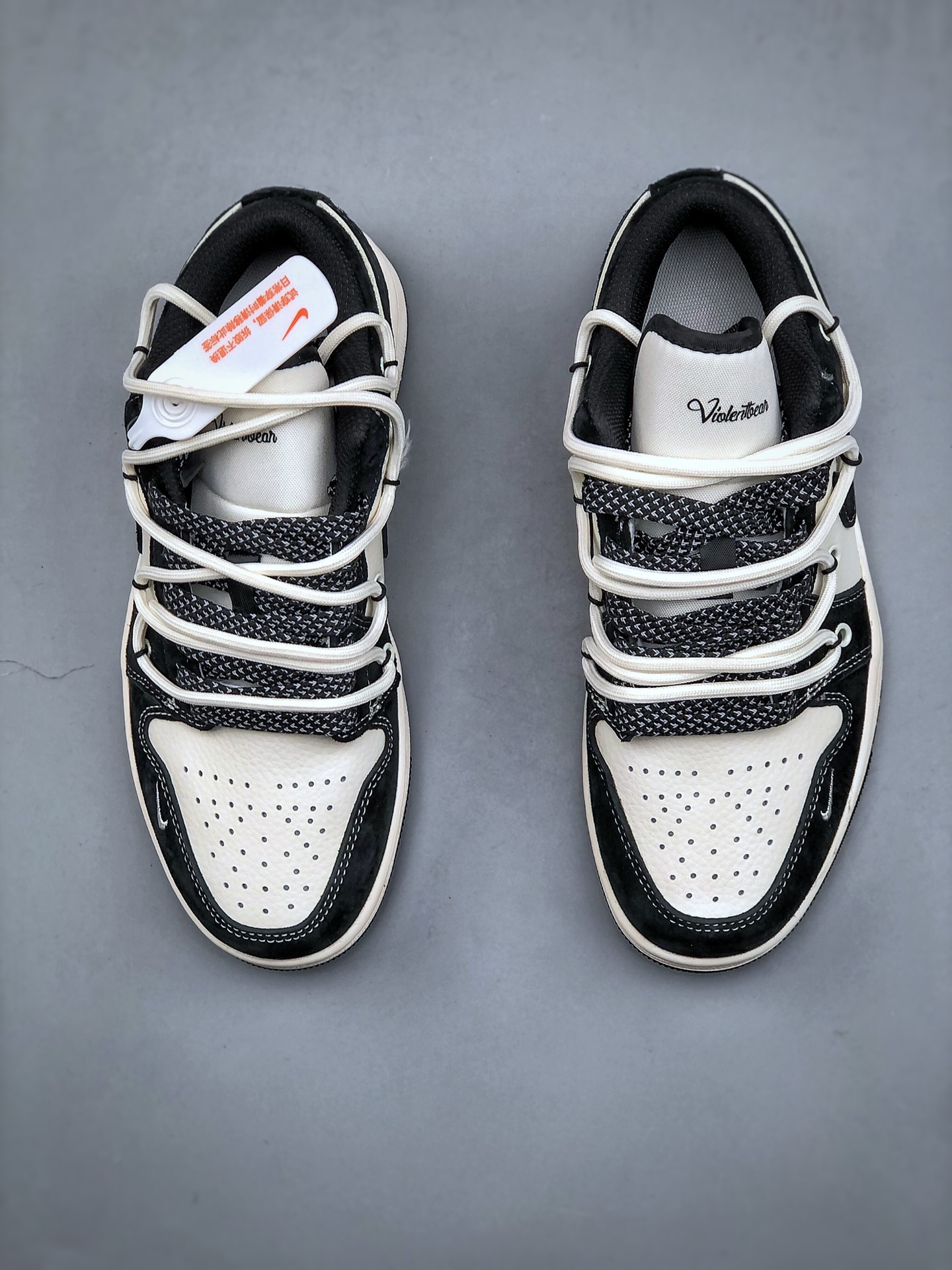 Local store DAir Jordan 1 Retro Low x Bearbrick Violent Bear Rice White - Shoe 5