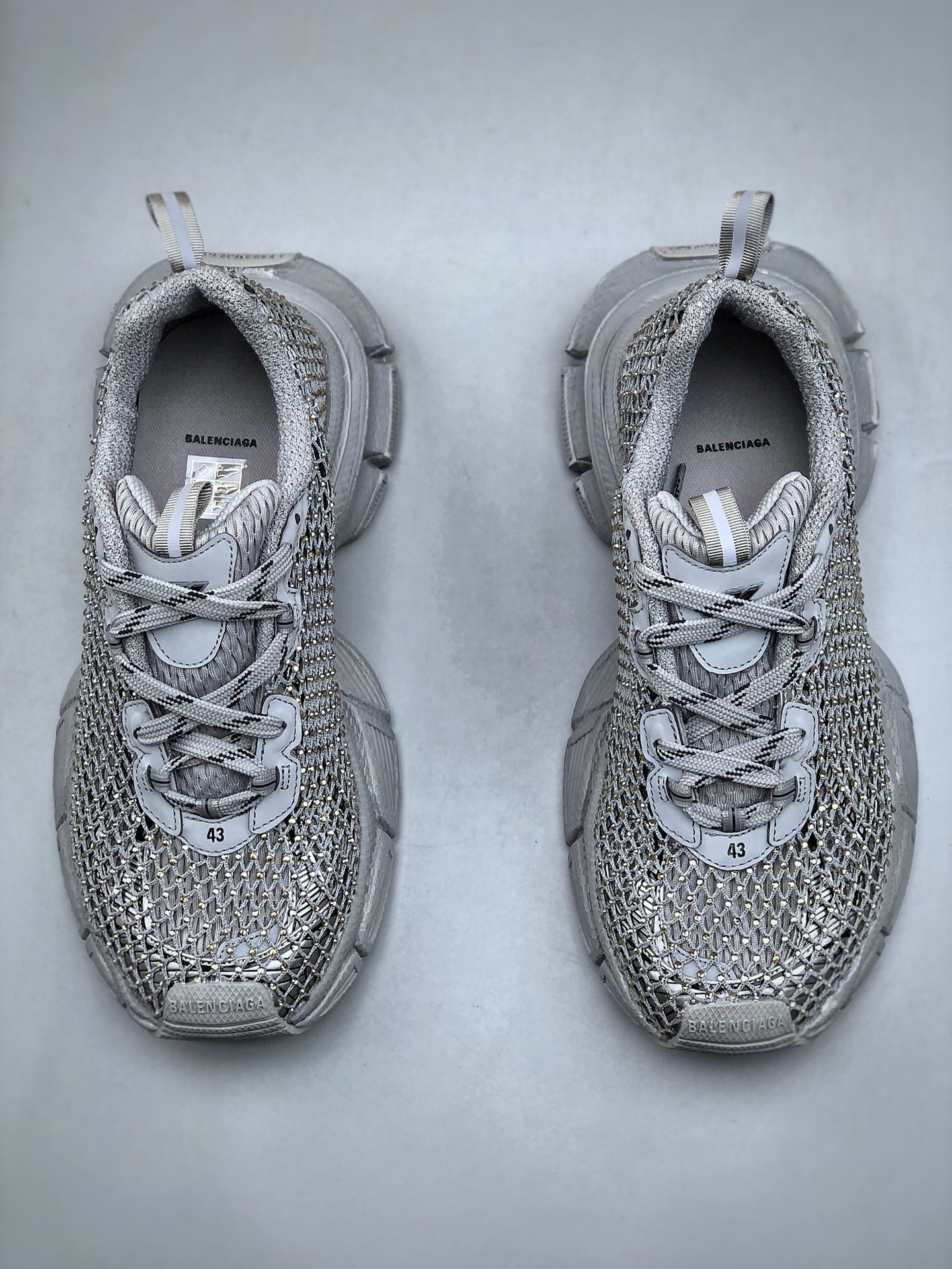I8版 Balenciaga Phantom Sneaker 满钻巴黎世家全新十代3XL潮流跑鞋 完美清洁度增加全新设计 在延续 Track 5