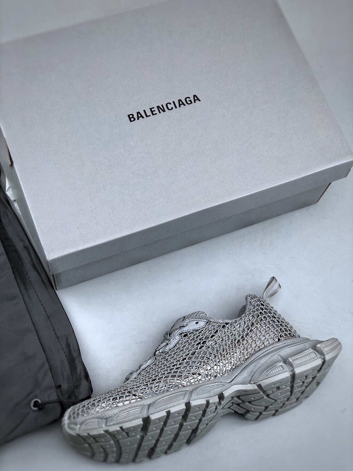 I8版 Balenciaga Phantom Sneaker 满钻巴黎世家全新十代3XL潮流跑鞋 完美清洁度增加全新设计 在延续 Track 3