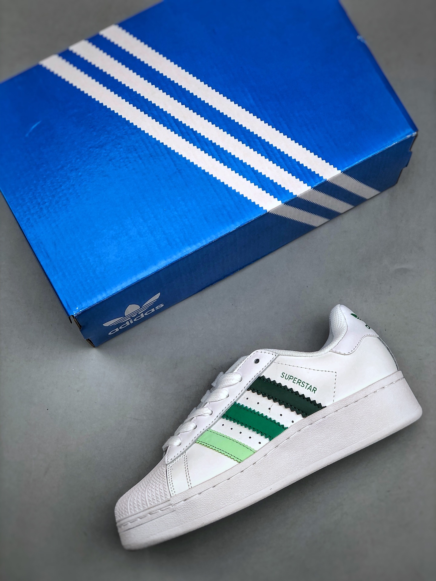 Local store BAdidas Originals Superstar XLG Shell Head Series Low cut - Shoe 3