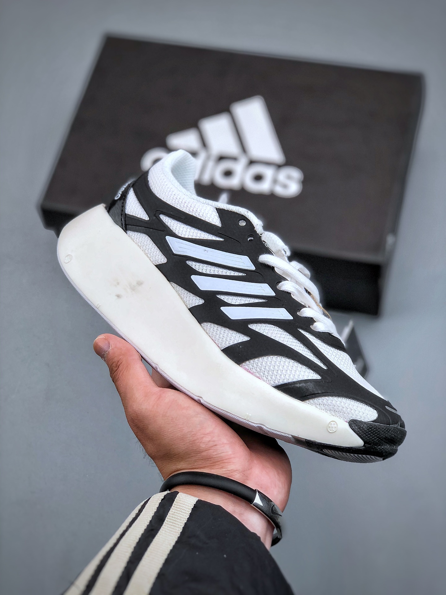 wear-resistant low top running shoes for men and women, item number - Shoe