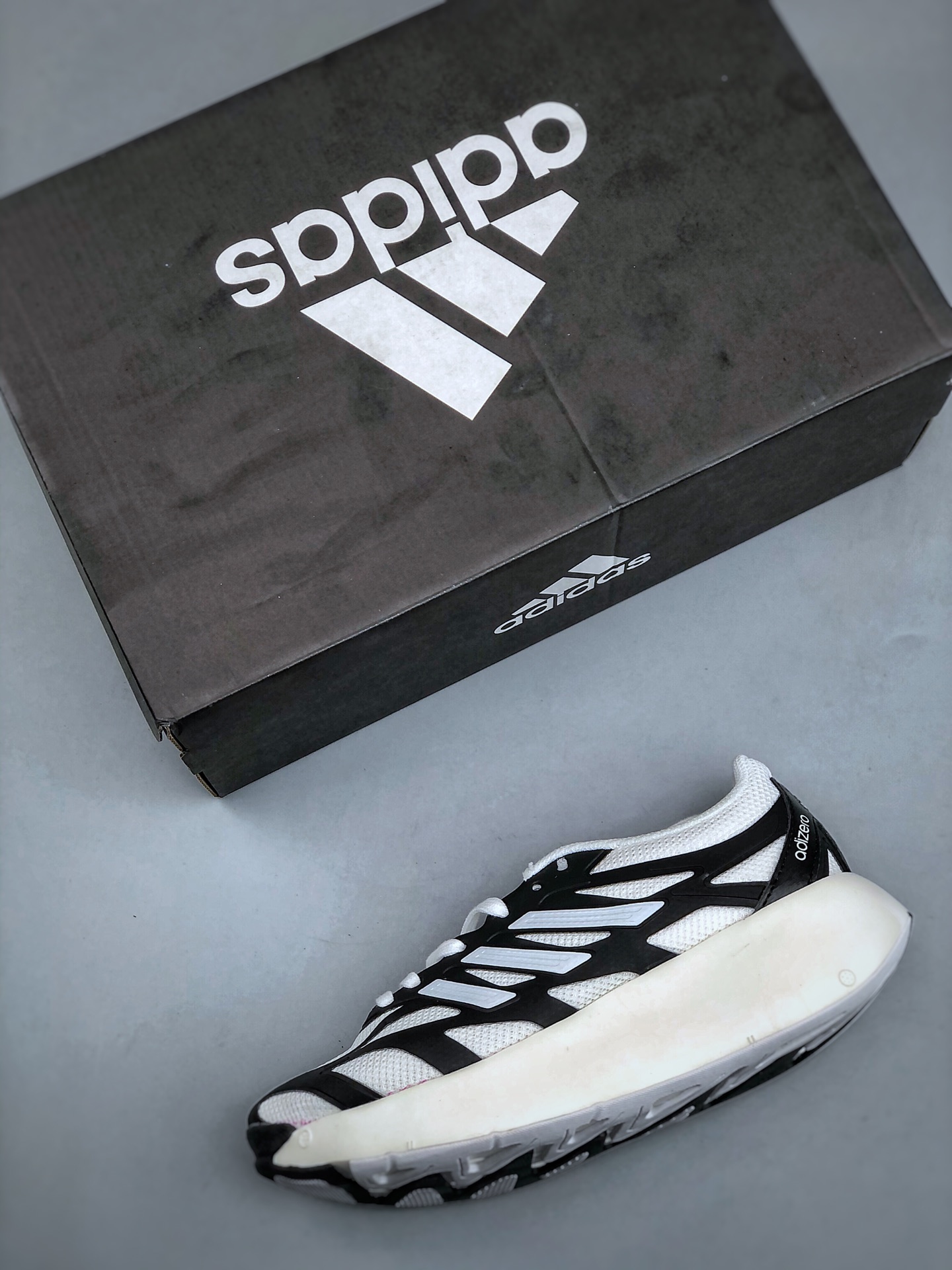 adidas ADIZERO ARUKU 运动舒适防滑耐磨 低帮跑步鞋 男女款 货号:JQ7395 尺码:36-45(半 3