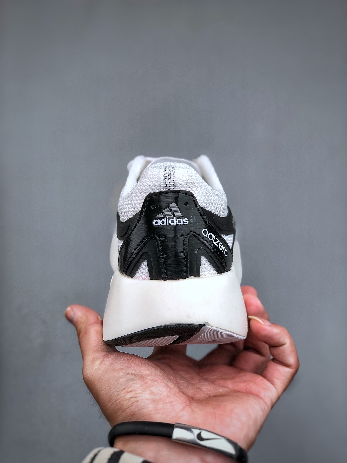 adidas ADIZERO ARUKU 运动舒适防滑耐磨 低帮跑步鞋 男女款 货号:JQ7395 尺码:36-45(半 7