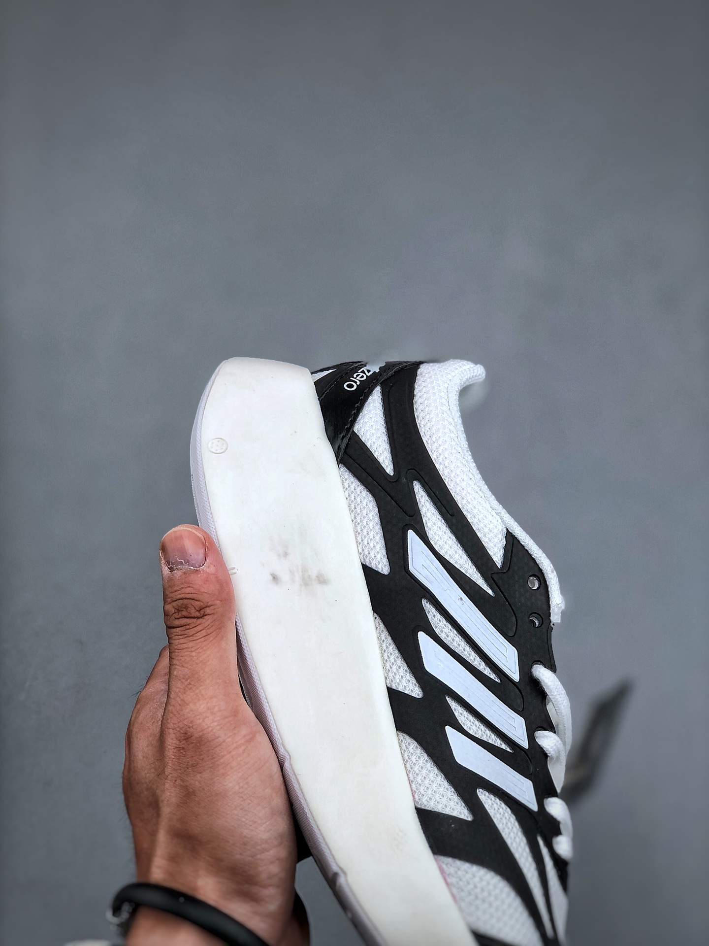 adidas ADIZERO ARUKU 运动舒适防滑耐磨 低帮跑步鞋 男女款 货号:JQ7395 尺码:36-45(半 6