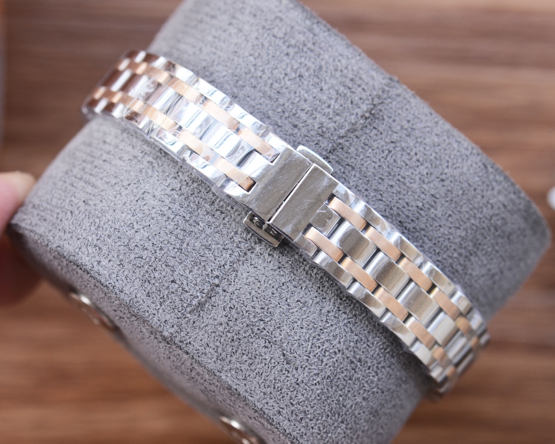 “Ms. TISSOT’s Classic White Gold Drill Wristwatch with Sapphire Mirror” - 图片 9