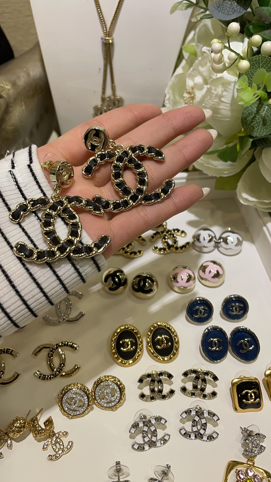 NO:631640,A collection of the latest earrings and earrings with real photos. They are available in all sizes. You can’t go wrong with blind selection. They meet Bai Fumei’s various daily dressing style needs, earrings, Cardia high-end jewelry.19860909最新款耳钉耳环合集实拍 大小尺寸都有 盲选都不出错 满足白富美日常各种穿搭风格需求,,earrings,卡迪亚高端饰品,Jewelry
