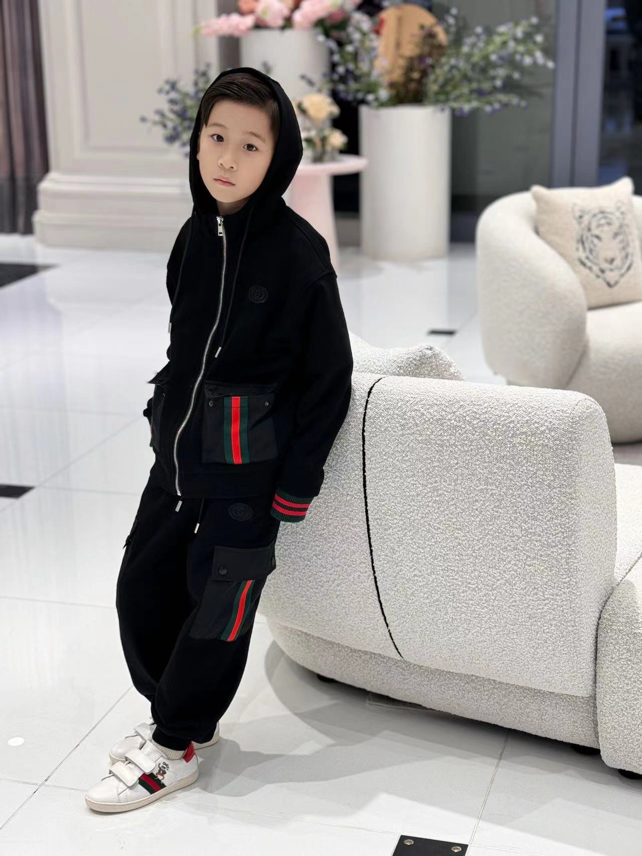 NO:209439,Size 110/1 140/1 Jackets and trousers, specials, jackets & coats,19860909尺码 110/1 140/1 外套长裤,特价款,jackets & coats,,Children's