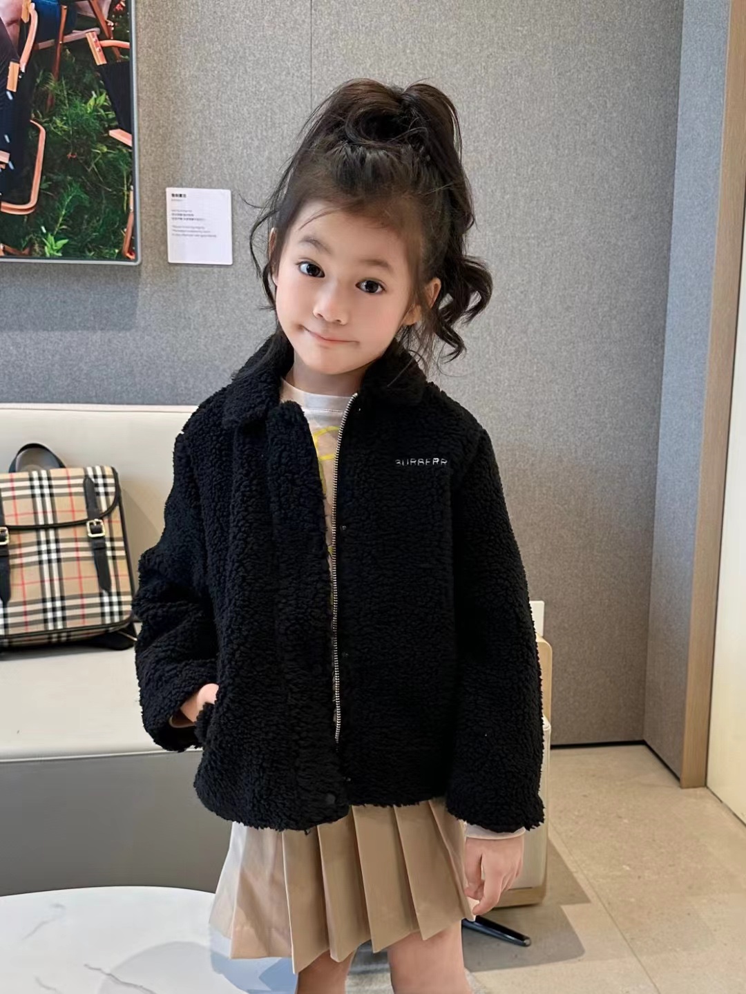 NO:209570,Size 110/2 120/1 130/1 140/2 150/1 Lambmere jacket, special price, jackets & coats,19860909尺码110/2 120/1 130/1 140/2 150/1 羊羔绒外套,特价款,jackets & coats,,Children's