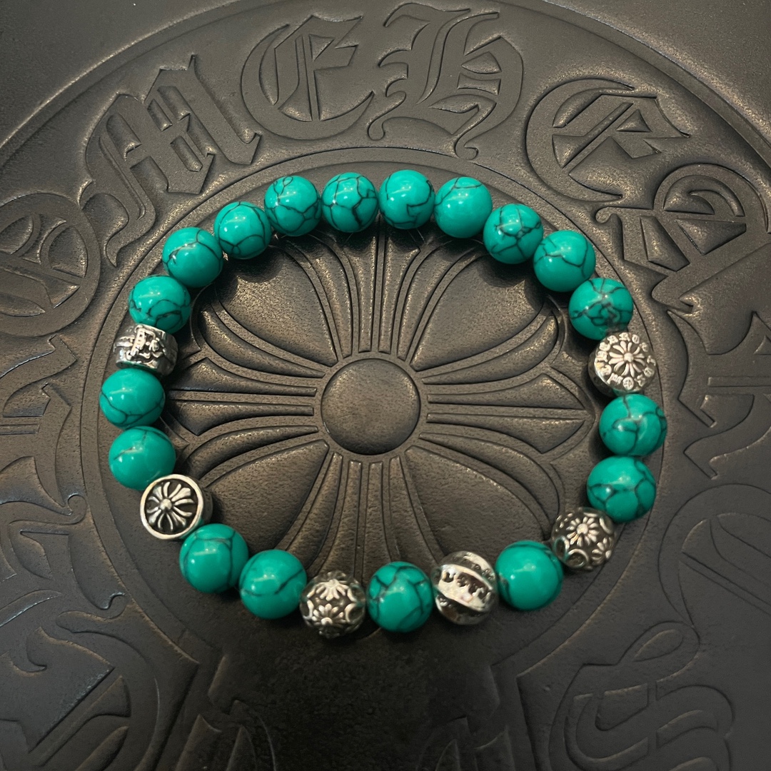 NO:108625,Batch New Model [Counter Quality] Chrome Hearts Croxin Classic retro multi-element turquoise bracelet, Xiaohongshu hot model, different concave and convex design styles present unique. Cross Scout Flower is Croxin's logo, so it lasts for a long time. Genuine version of Chrome Hearts Croxin, different from the market, benchmark the quality of the version, look at the details of the letter printing, the degree of retro old gray oxygen. Seiko version!  , jewelry boutique, chrome hearts, chrome hearts, bracelet19860909批 新款【专柜品质】Chrome Hearts克罗心 经典复古多元素绿松石手串手链 ,小红书热款,凹凸造型不同的花纹设计风格呈现出与众不同 十字架童军花是克罗心的标志 所以更经久不衰 正品打版Chrome Hearts克罗心 区别市场普通轻版 对版对标品质 看字印细节 复古做旧灰氧程度.精工版本！,饰品精品,chrome hearts,chrome hearts,bracelet,Jewelry