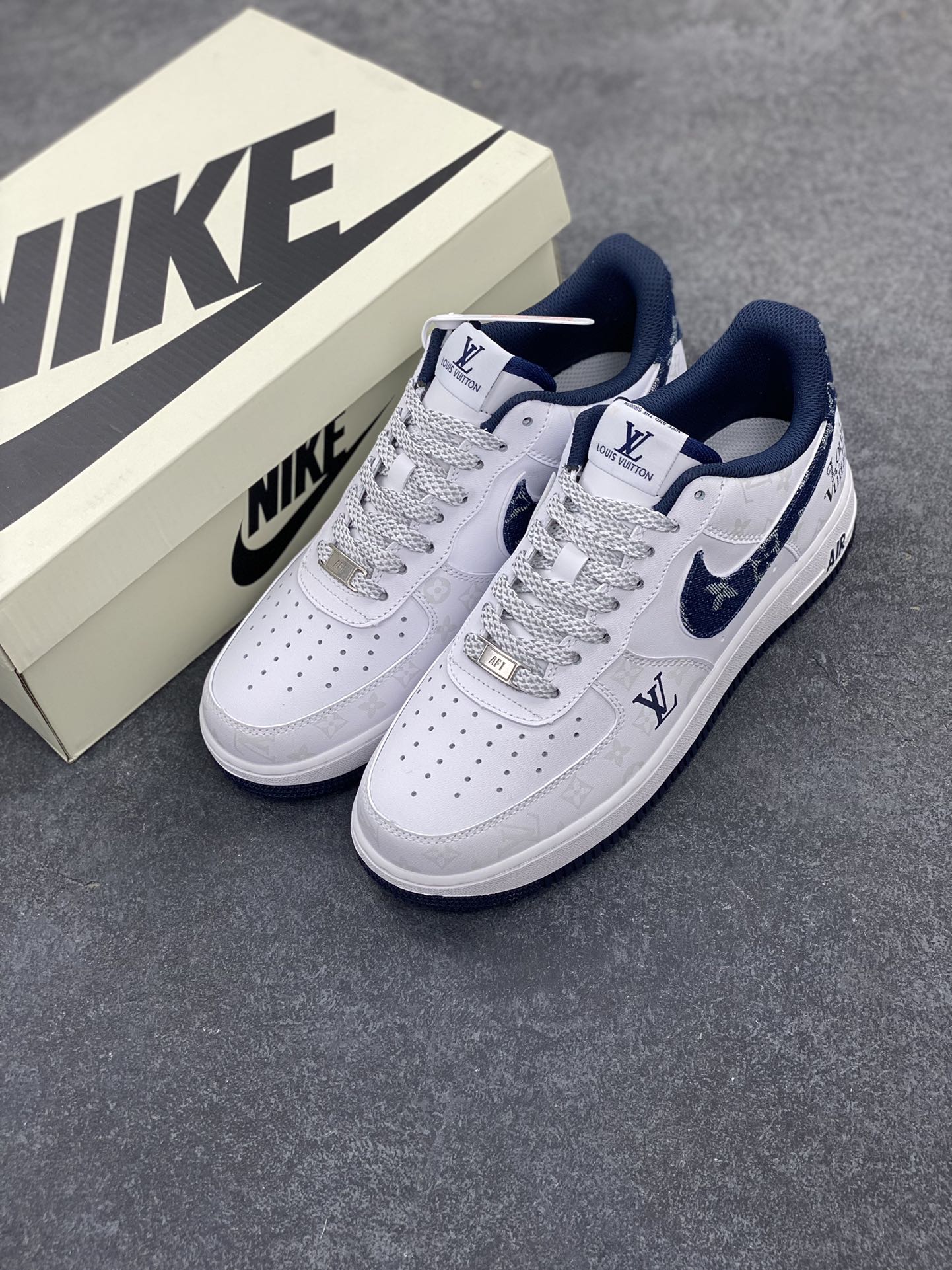 图片[8]-福利特价 NIke Air Force 1 \’07 Low “LV联名–暗夜精灵”空军一号 低帮 运动鞋 休闲鞋 折边针车 工艺难度大 原楦头原纸板 原装鞋盒 定制五金配件 内置全掌气垫 原厂鞋底 货号：CH6336-600 尺码：36 36.5 37.5 38 38.5 39 40 40.5 41 42 42.5 43 44 44.5 45-选品中心