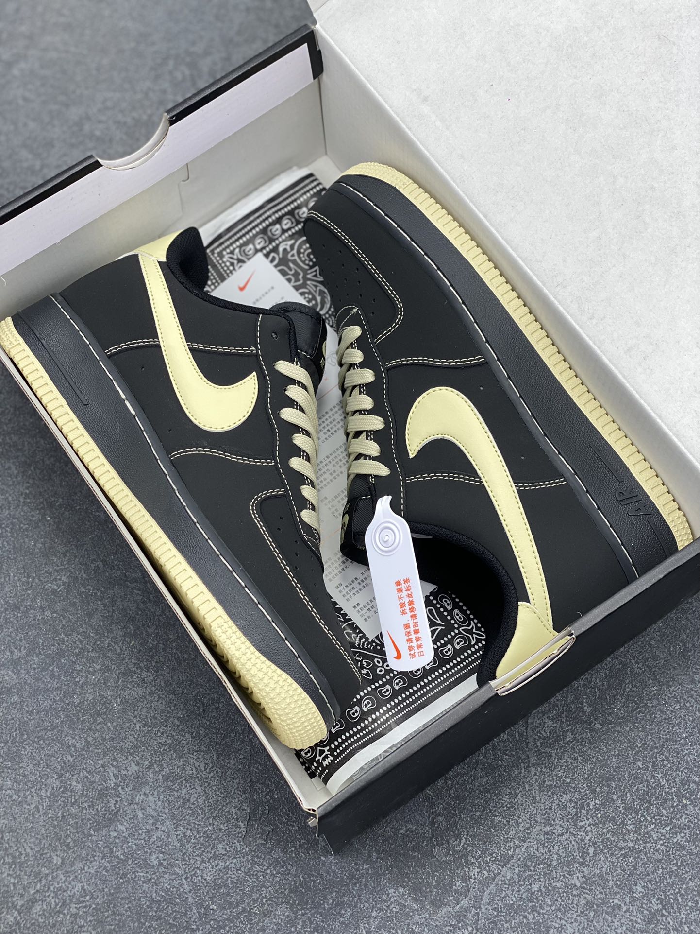 图片[9]-爆款定制  NIke Air Force 1 \’07 黑银 空军一号低帮休闲板鞋 原楦头原纸板 纯正空军版型 定制鞋盒 全掌内置全掌气垫 原厂中底钢印 拉帮完美 货号：DH5696-227 尺码：36 36.5 37.5 38 38.5 39 40 40.5 41 42 42.5 43 44 44.5 45-选品中心