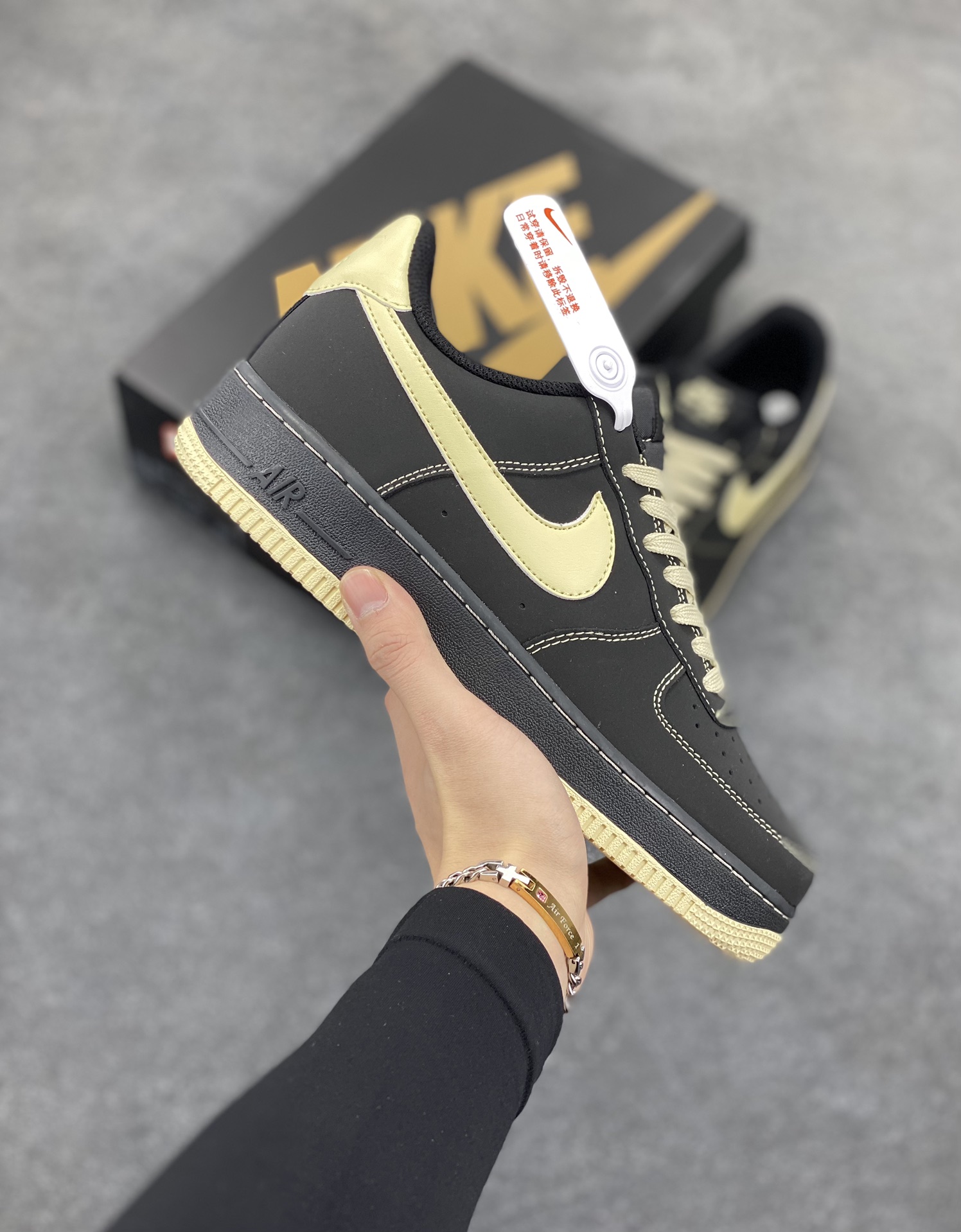 爆款定制  NIke Air Force 1 \'07 黑银 空军一号低帮休闲板鞋 原楦头原纸板 纯正空军版型 定制鞋盒 全掌内置全掌气垫 原厂中底钢印 拉帮完美 货号：DH5696-227 尺码：36 36.5 37.5 38 38.5 39 40 40.5 41 42 42.5 43 44 44.5 45-选品中心