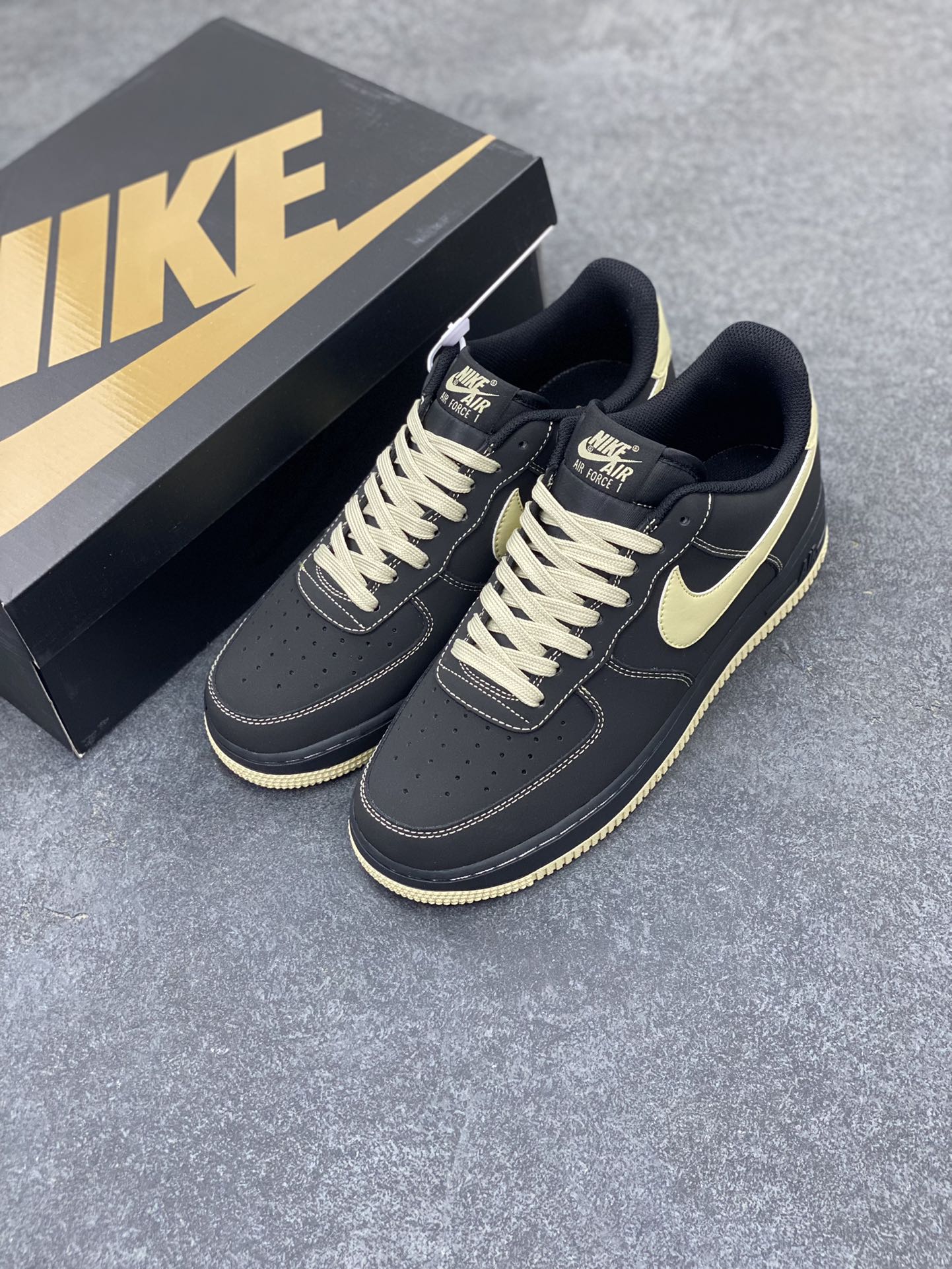 图片[8]-爆款定制  NIke Air Force 1 \’07 黑银 空军一号低帮休闲板鞋 原楦头原纸板 纯正空军版型 定制鞋盒 全掌内置全掌气垫 原厂中底钢印 拉帮完美 货号：DH5696-227 尺码：36 36.5 37.5 38 38.5 39 40 40.5 41 42 42.5 43 44 44.5 45-选品中心