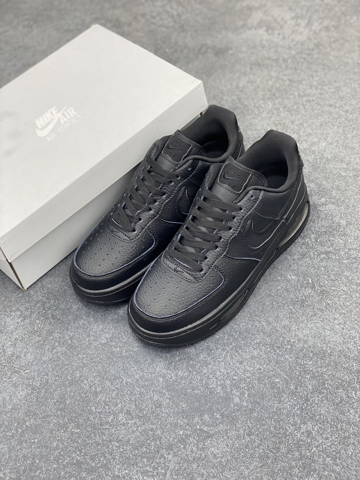 图片[8]-AF1耐克 Nike Air Force 1 ‘07 Low 空军一号 厚底增高百搭运动板鞋 原楦头原纸板 打造纯正空军版型，专注外贸渠道 全掌内置蜂窝气垫 原盒配件 原厂中底钢印、拉帮完美 货号：HF3630-600 尺码：36 36.5 37.5 38 38.5 39 40 40.5 41 42 42.5 43 44 44.5 45-选品中心