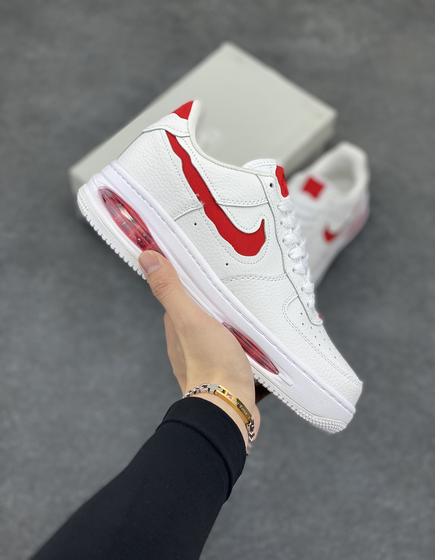 AF1耐克 Nike Air Force 1 ‘07 Low 空军一号 厚底增高百搭运动板鞋 原楦头原纸板 打造纯正空军版型,专注外贸渠道 全掌内置蜂窝气垫 原盒配件 原厂中底钢印、拉帮完美 货号:HF3630-100 尺码:36 36.5 37.5 38 38.5 39 40 40.5 41 42 42.5 43 44 44.5 45-选品中心