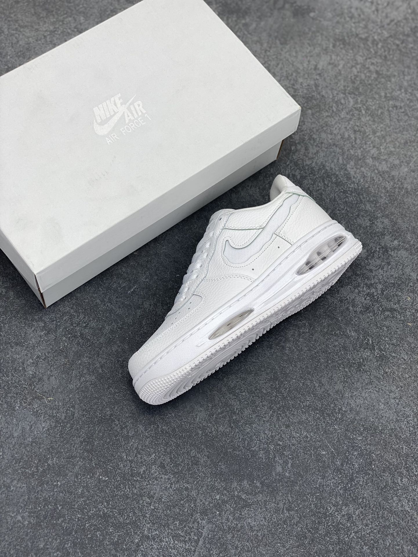 图片[7]-AF1耐克 Nike Air Force 1 ‘07 Low 空军一号 厚底增高百搭运动板鞋 原楦头原纸板 打造纯正空军版型，专注外贸渠道 全掌内置蜂窝气垫 原盒配件 原厂中底钢印、拉帮完美 货号：HF3630-500 尺码：36 36.5 37.5 38 38.5 39 40 40.5 41 42 42.5 43 44 44.5 45-选品中心