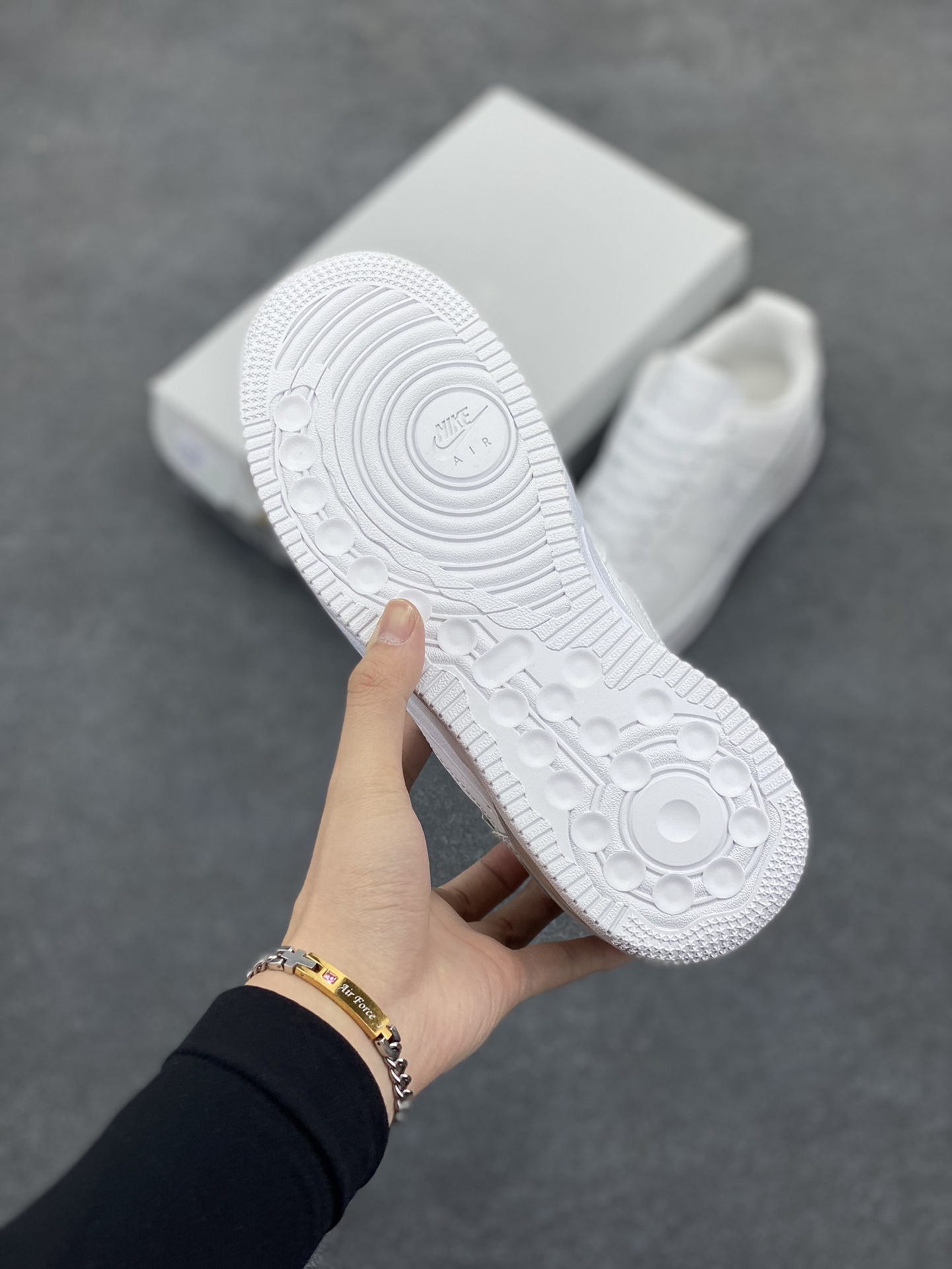 图片[5]-AF1耐克 Nike Air Force 1 ‘07 Low 空军一号 厚底增高百搭运动板鞋 原楦头原纸板 打造纯正空军版型，专注外贸渠道 全掌内置蜂窝气垫 原盒配件 原厂中底钢印、拉帮完美 货号：HF3630-500 尺码：36 36.5 37.5 38 38.5 39 40 40.5 41 42 42.5 43 44 44.5 45-选品中心
