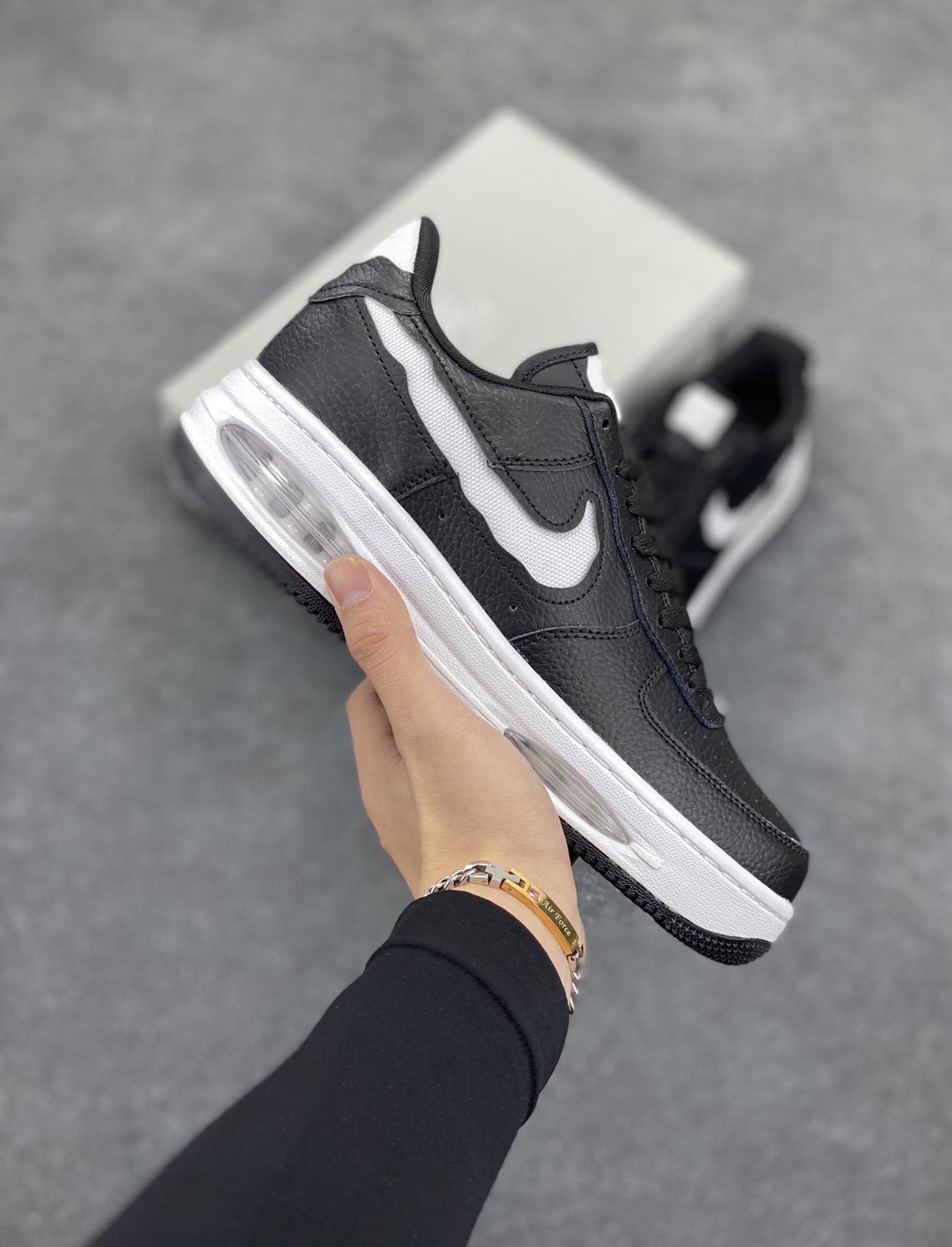 AF1耐克 Nike Air Force 1 ‘07 Low 空军一号 厚底增高百搭运动板鞋 原楦头原纸板 打造纯正空军版型，专注外贸渠道 全掌内置蜂窝气垫 原盒配件 原厂中底钢印、拉帮完美 货号：HF3630-600 尺码：36 36.5 37.5 38 38.5 39 40 40.5 41 42 42.5 43 44 44.5 45-选品中心