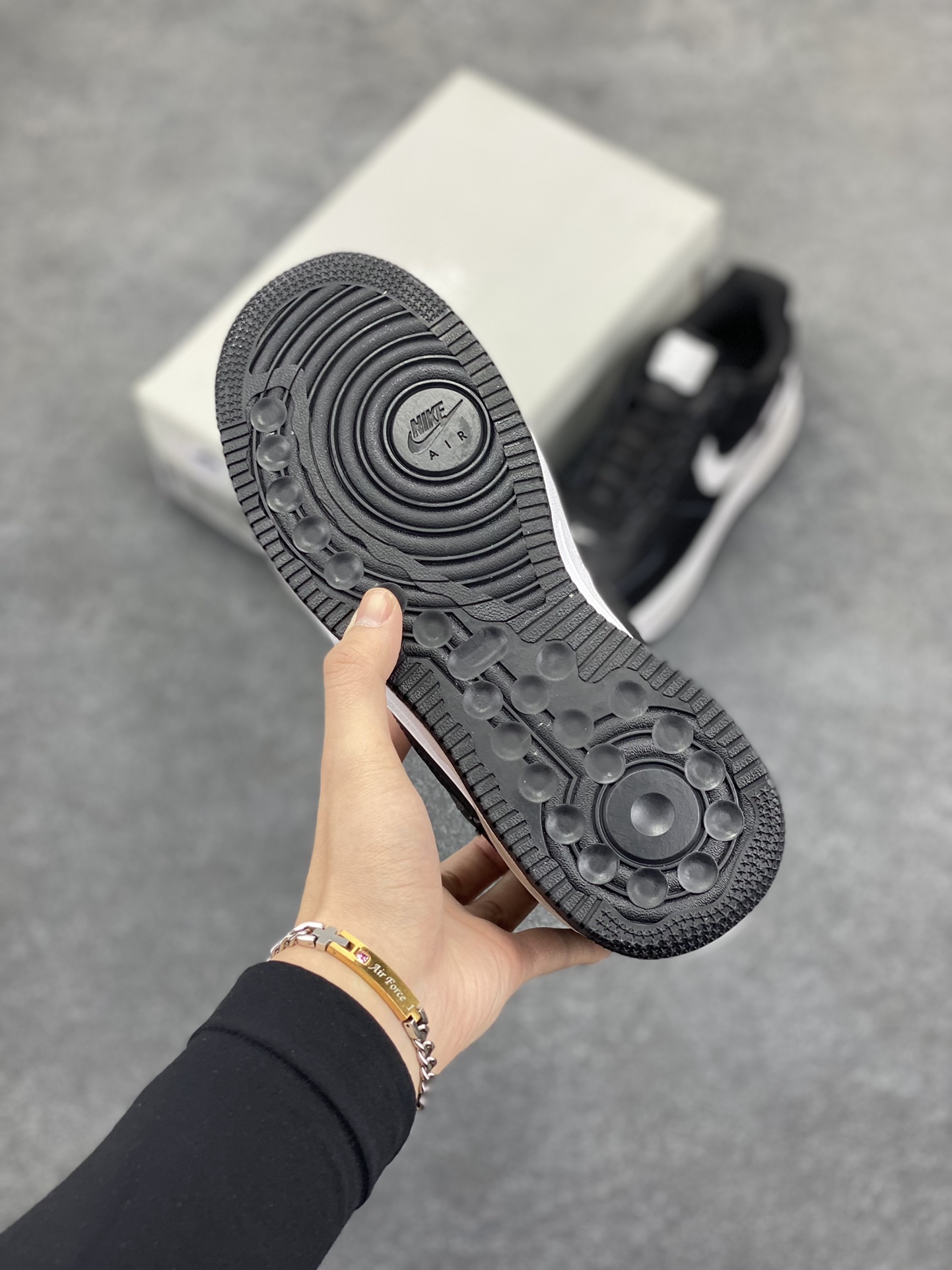 图片[5]-AF1耐克 Nike Air Force 1 ‘07 Low 空军一号 厚底增高百搭运动板鞋 原楦头原纸板 打造纯正空军版型，专注外贸渠道 全掌内置蜂窝气垫 原盒配件 原厂中底钢印、拉帮完美 货号：HF3630-600 尺码：36 36.5 37.5 38 38.5 39 40 40.5 41 42 42.5 43 44 44.5 45-选品中心