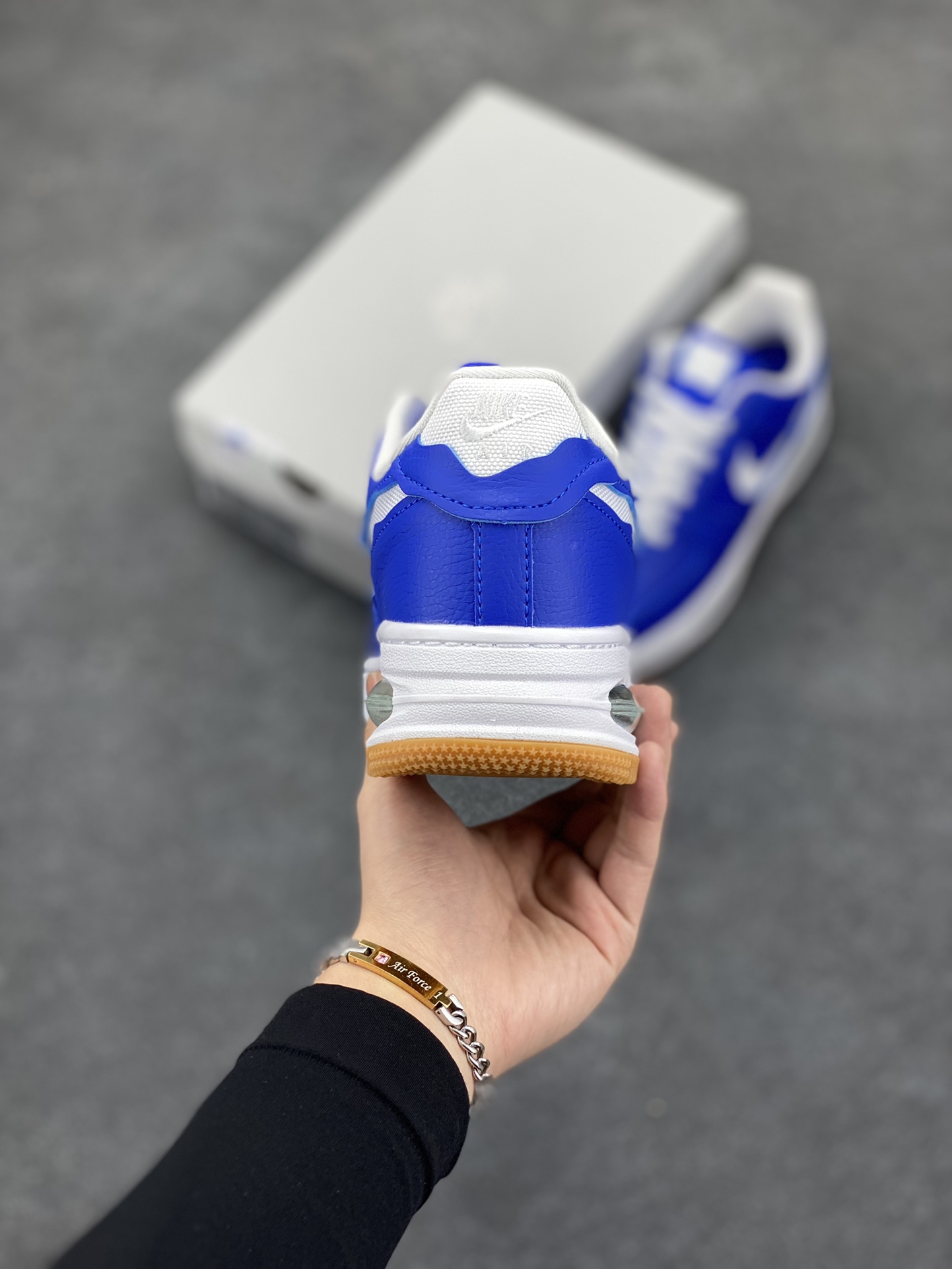 图片[4]-AF1耐克 Nike Air Force 1 ‘07 Low 空军一号 厚底增高百搭运动板鞋 原楦头原纸板 打造纯正空军版型，专注外贸渠道 全掌内置蜂窝气垫 原盒配件 原厂中底钢印、拉帮完美 货号：HF3630-400 尺码：36 36.5 37.5 38 38.5 39 40 40.5 41 42 42.5 43 44 44.5 45-选品中心