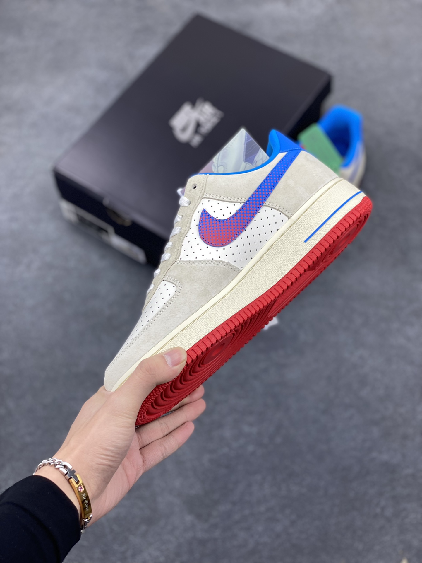 图片[3]-HY版本💯 Nike Air Force 1 Low \’07 冲孔蓝 原楦头原纸板 打造纯正空军版型 #专注外贸渠道 全掌内置蜂窝气垫 #原盒配件 原厂中底钢印、拉帮完美 货号：HQ3618-113 尺码：36 36.5 37.5 38 38.5 39 40 40.5 41 42 42.5 43 44 44.5 45 46-选品中心