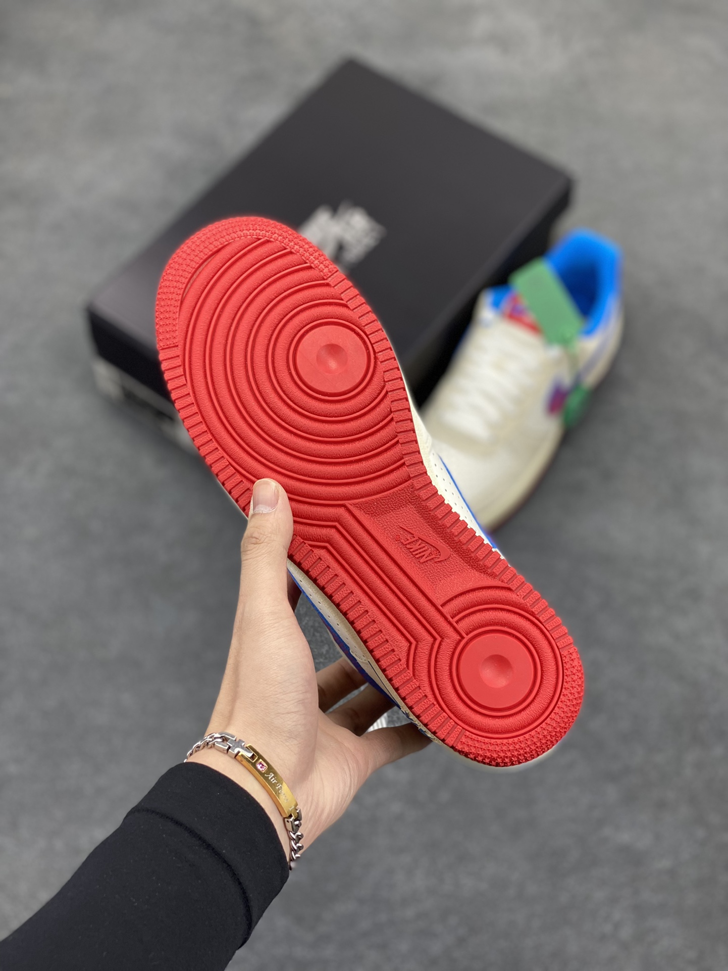 图片[5]-HY版本💯 Nike Air Force 1 Low \’07 冲孔蓝 原楦头原纸板 打造纯正空军版型 #专注外贸渠道 全掌内置蜂窝气垫 #原盒配件 原厂中底钢印、拉帮完美 货号：HQ3618-113 尺码：36 36.5 37.5 38 38.5 39 40 40.5 41 42 42.5 43 44 44.5 45 46-选品中心