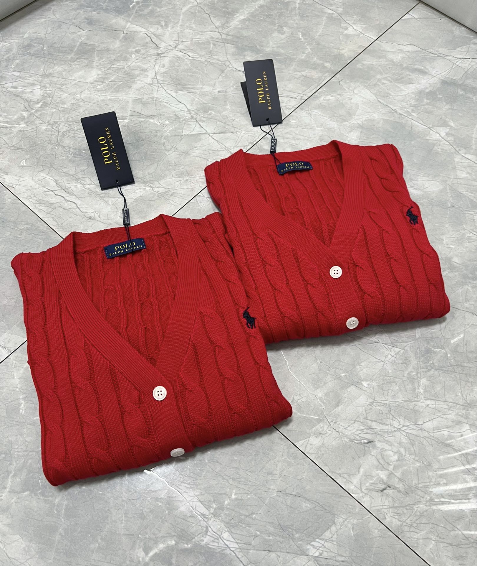 קרדיגן Ralph Lauren אדום קלסי V מלא ברודרי סוסיות לחג וחמימות 10 i1734600573 4060 8