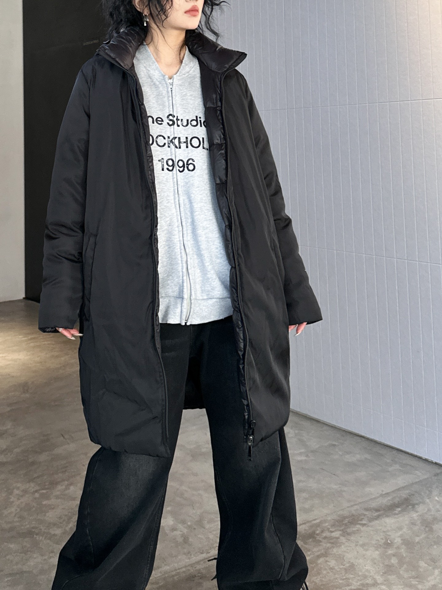P家新款90白鹅绒服进口再生纤维️经典再生尼龙面料可双面两穿设计实穿性满分连帽可拆卸设计直筒版型显瘦不挑