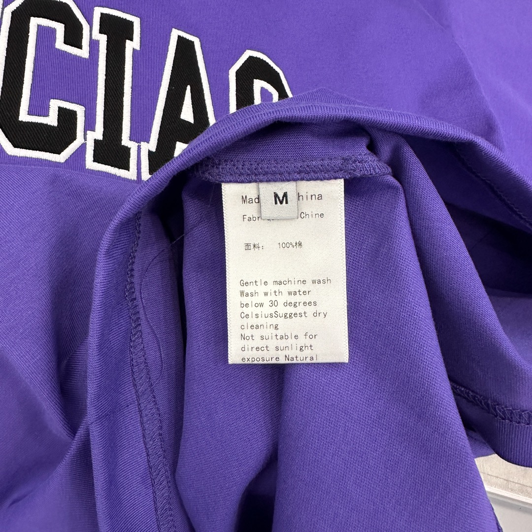 NEW足球️系列新款t恤纯棉面料领口二本针加固胸前贴布绣字母搭配定制徽标设计感十足宽松版型男女同款尺码S