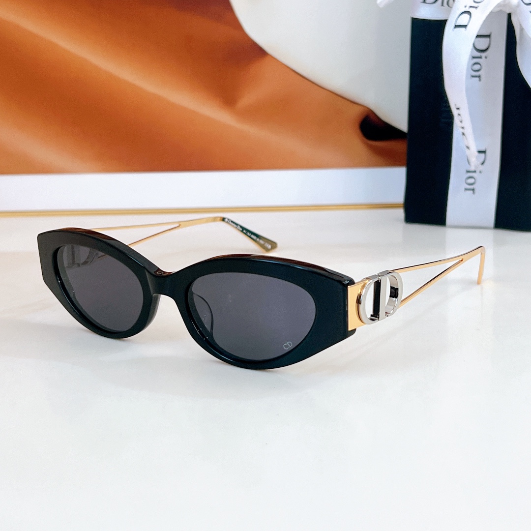 DIOR*MODEL30MontaigneB6ISIZE:51-18-130