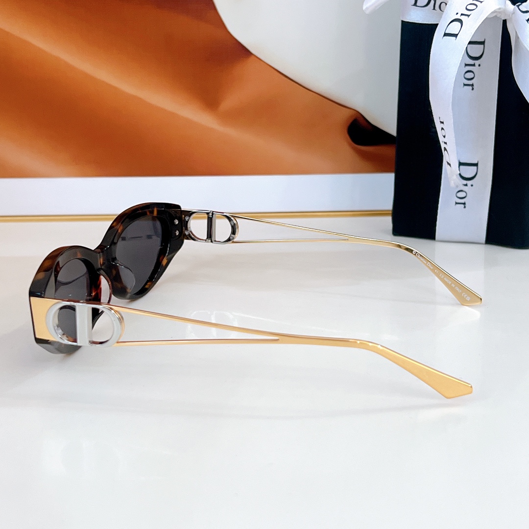 DIOR*MODEL30MontaigneB6ISIZE:51-18-130