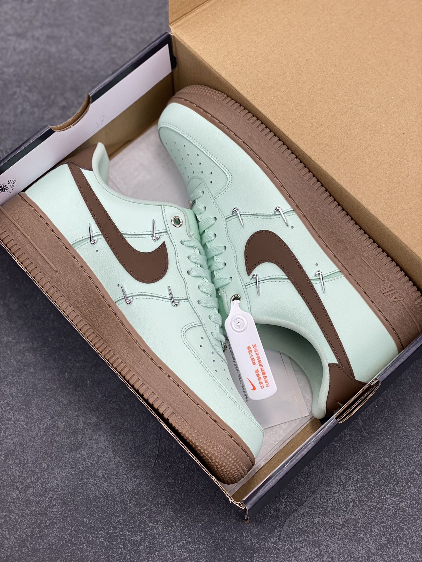 图片[9]-Nike Air Force 1 Low 07 蒂芙尼绿四铁钩 空军一号低帮运动休闲板鞋 原楦头原纸板 打造纯正低帮空军版型 专注外贸渠道 全掌内置蜂窝气垫 原盒配件 原厂中底钢印、拉帮完美 货号：IB8894-329 尺码：35.5 36 36.5 37.5 38 38.5 39 40 40.5 41 42 42.5 43 44 44.5 45-选品中心