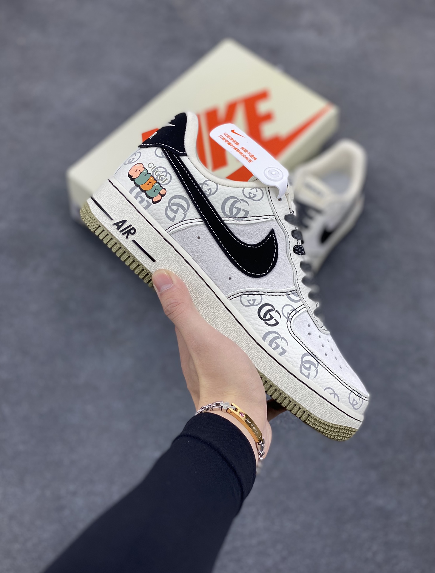 NIke Air Force 1 \'07 Low “古驰联名--经典花纹”空军一号 低帮 运动鞋 休闲鞋 折边针车 工艺难度大 原楦头原纸板 原装鞋盒 定制五金配件 内置全掌气垫 原厂鞋底 货号：CH6336-516 尺码：36 36.5 37.5 38 38.5 39 40 40.5 41 42 42.5 43 44 44.5 45-选品中心