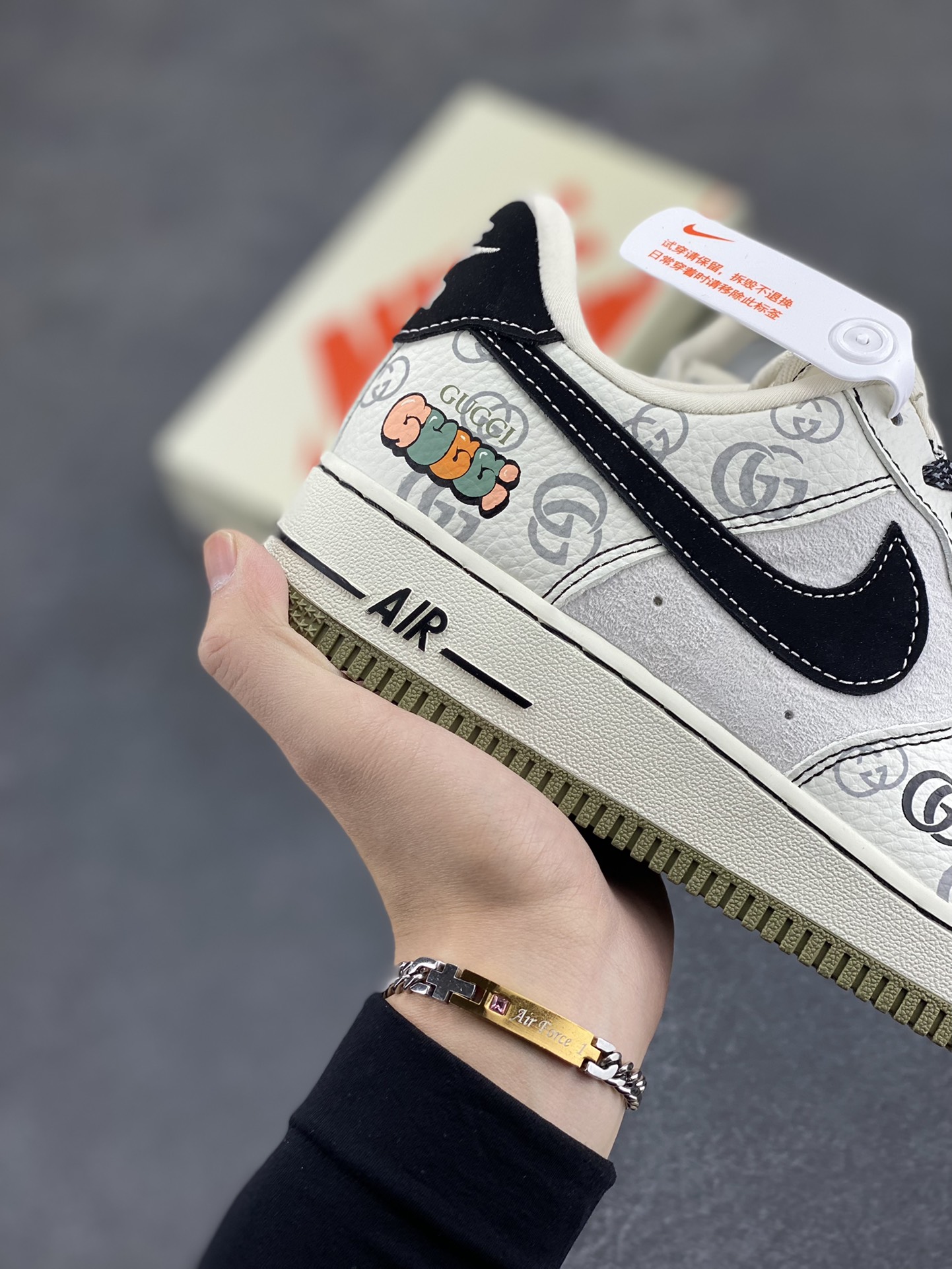 图片[6]-NIke Air Force 1 \’07 Low “古驰联名–经典花纹”空军一号 低帮 运动鞋 休闲鞋 折边针车 工艺难度大 原楦头原纸板 原装鞋盒 定制五金配件 内置全掌气垫 原厂鞋底 货号：CH6336-516 尺码：36 36.5 37.5 38 38.5 39 40 40.5 41 42 42.5 43 44 44.5 45-选品中心