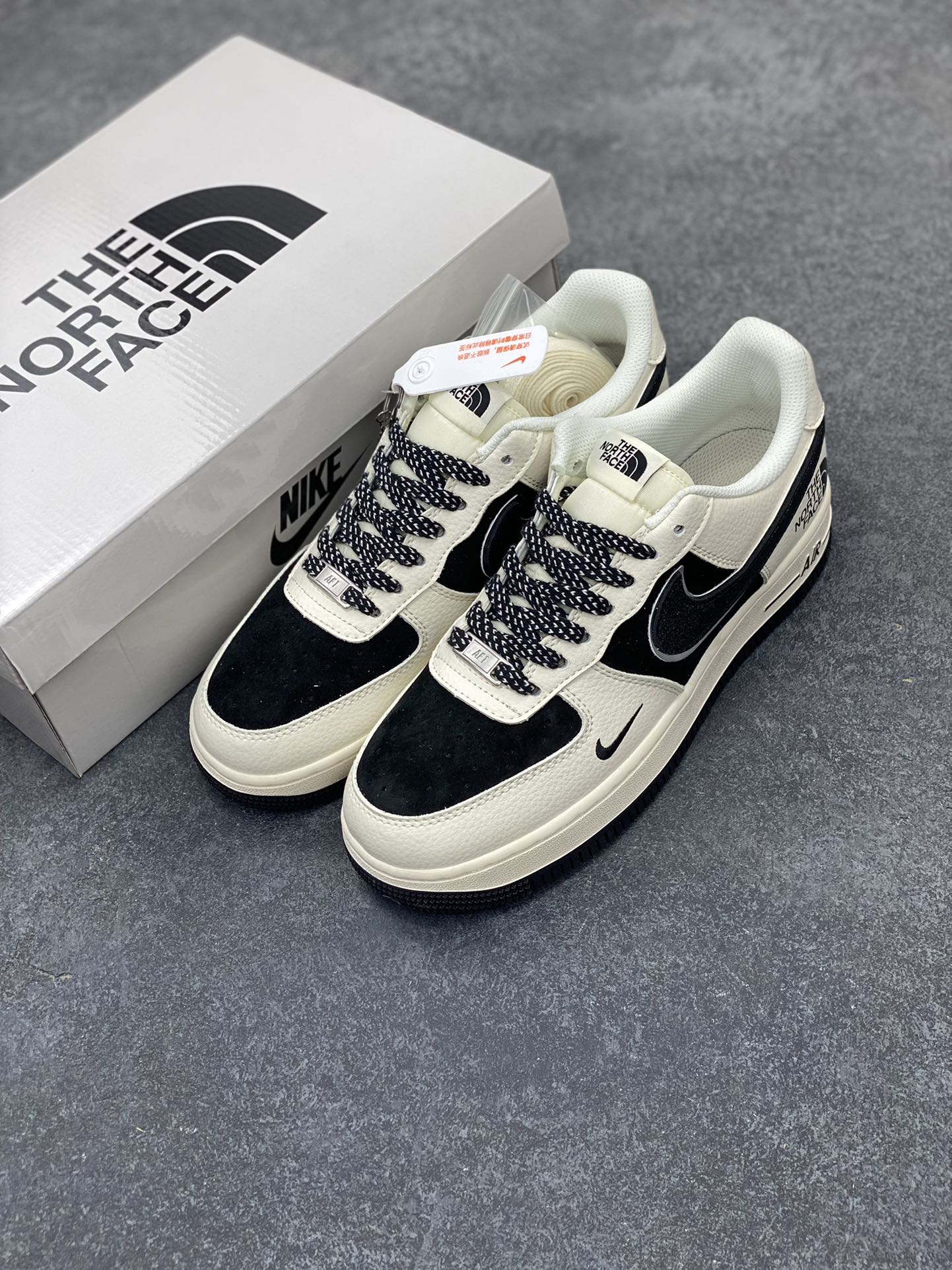图片[8]-NIke Air Force 1 \’07 Low “北面联名”空军一号 低帮 运动鞋 休闲鞋 折边针车 工艺难度大 原楦头原纸板 原装鞋盒 定制五金配件 内置全掌气垫 原厂鞋底 货号：QY6818-522 尺码：36 36.5 37.5 38 38.5 39 40 40.5 41 42 42.5 43 44 44.5 45-选品中心