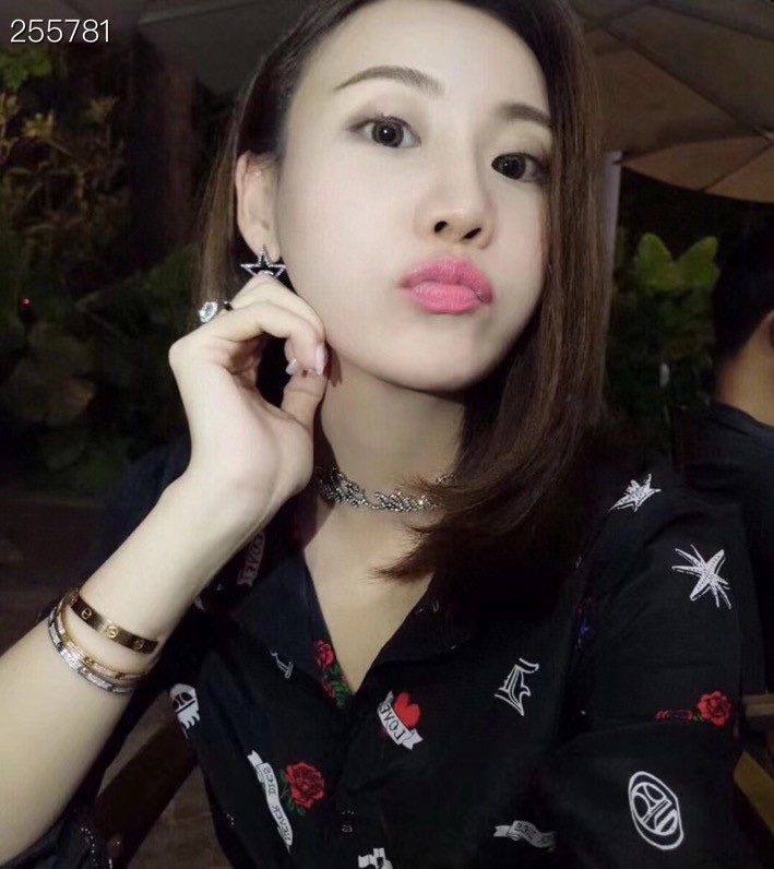 Cartier 却只因一个人沦陷 “我对她有一点动心”千万分之一的心动概率 现在不说 还等何时 别犹豫