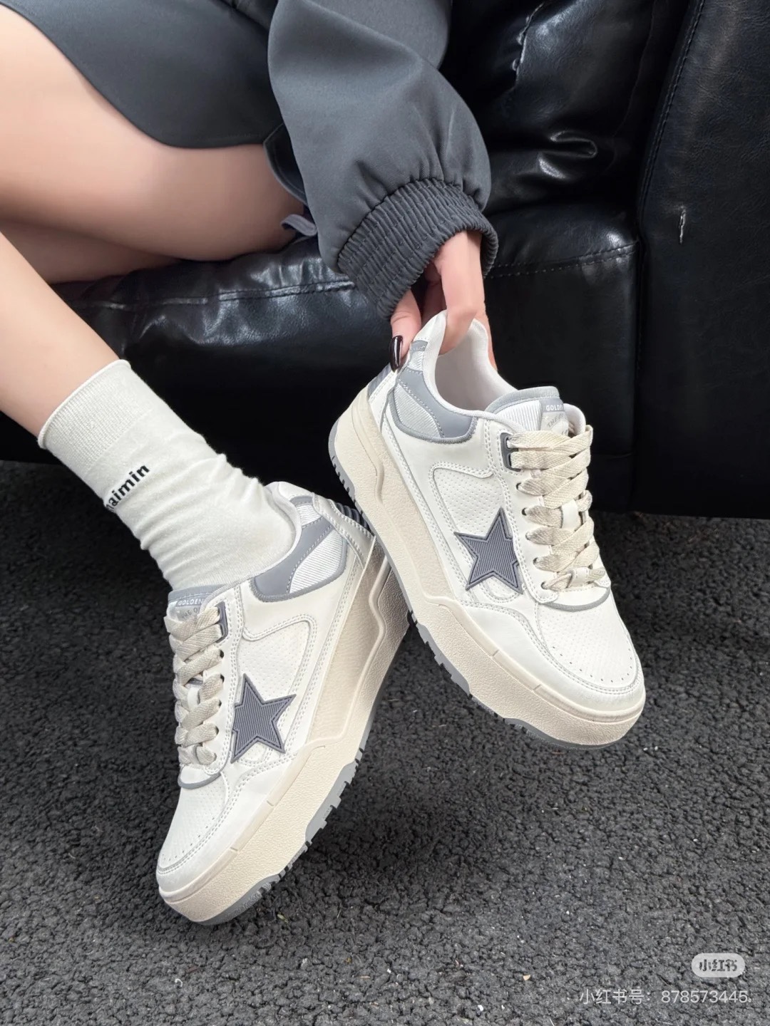 NO:273124,Reference picture on foot,19860909上脚参考图,,Men's shoes