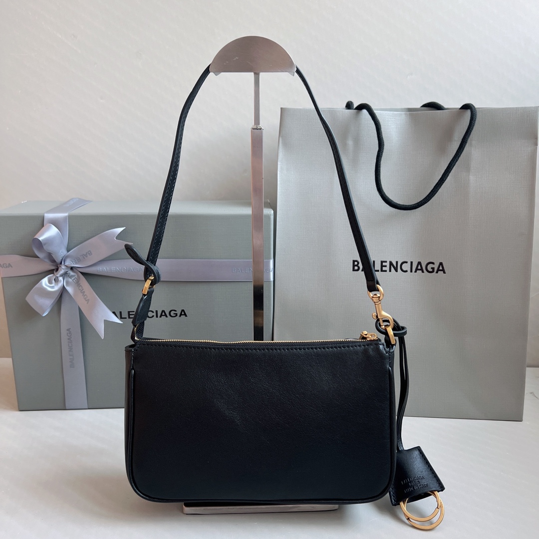 [Balenciaga Women