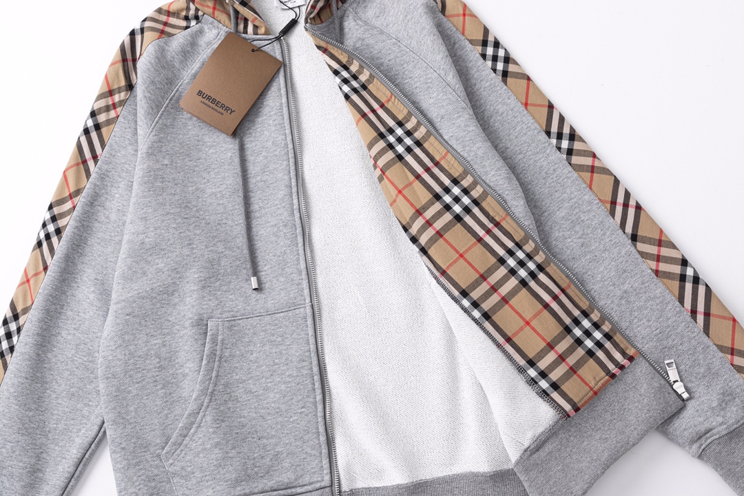 Men’s Lightweight Twirl T-Shirt with Classic Grid Embroidery in Black/Grey. - 图片 5