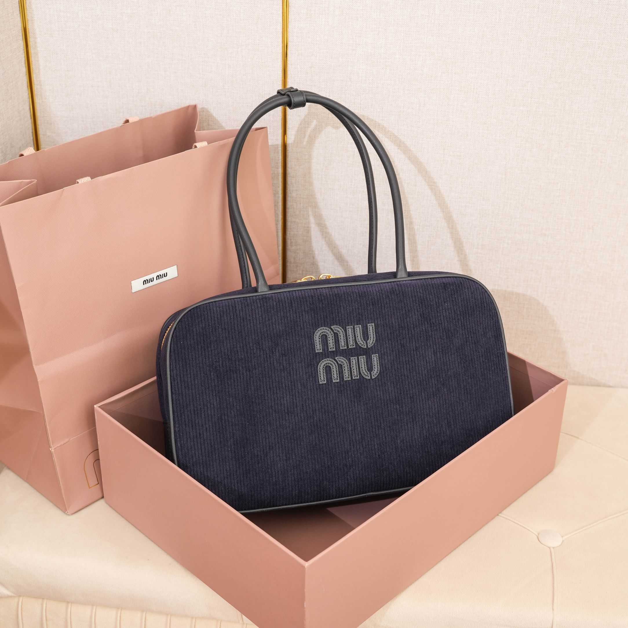 NO:584466,5BB117 (corduroy navy blue) more detailed pictures, MIUMIU, miumiu198609095BB117（灯芯绒海军蓝） 更多细节图,MIUMIU,miumiu,Bag