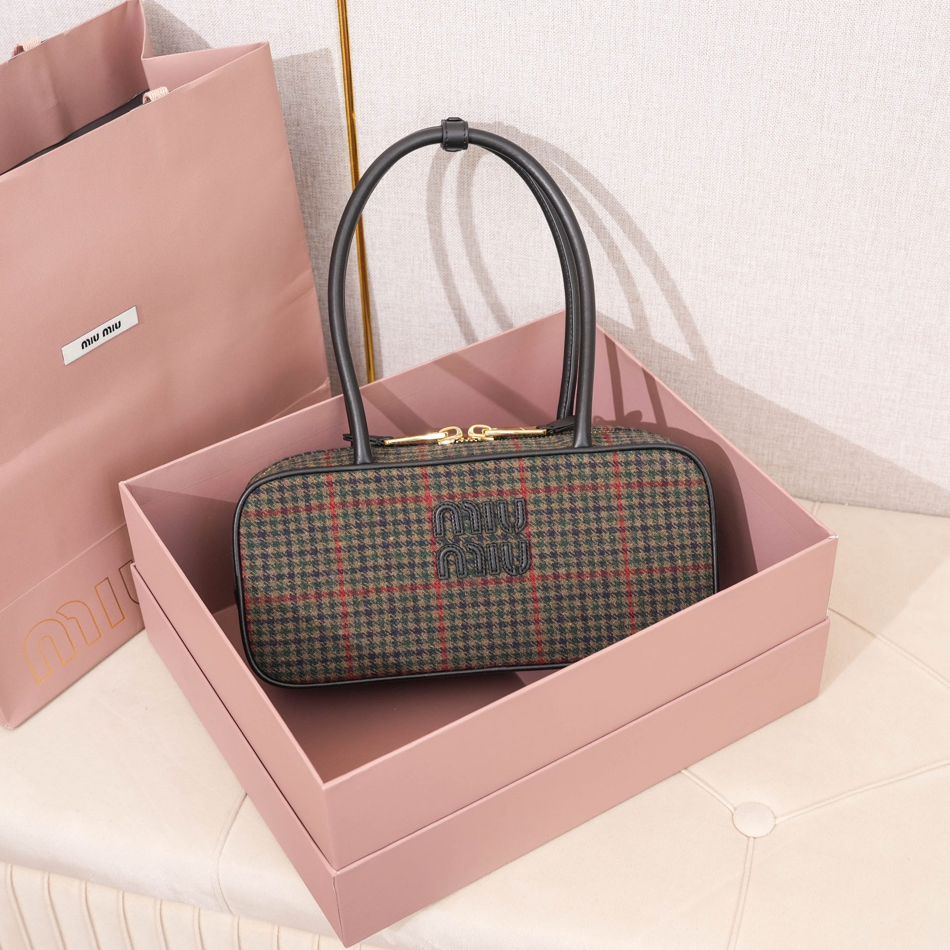 NO:581811,5BB147 (houndstooth olive green) more detailed pictures, MIUMIU, miumiu198609095BB147（千鸟格橄榄绿） 更多细节图,MIUMIU,miumiu,Bag
