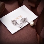 Où acheter Dior Bijoux Boucle D'Oreille YX800853 1 Où acheter
Dior Bijoux Boucle D’Oreille YX800853