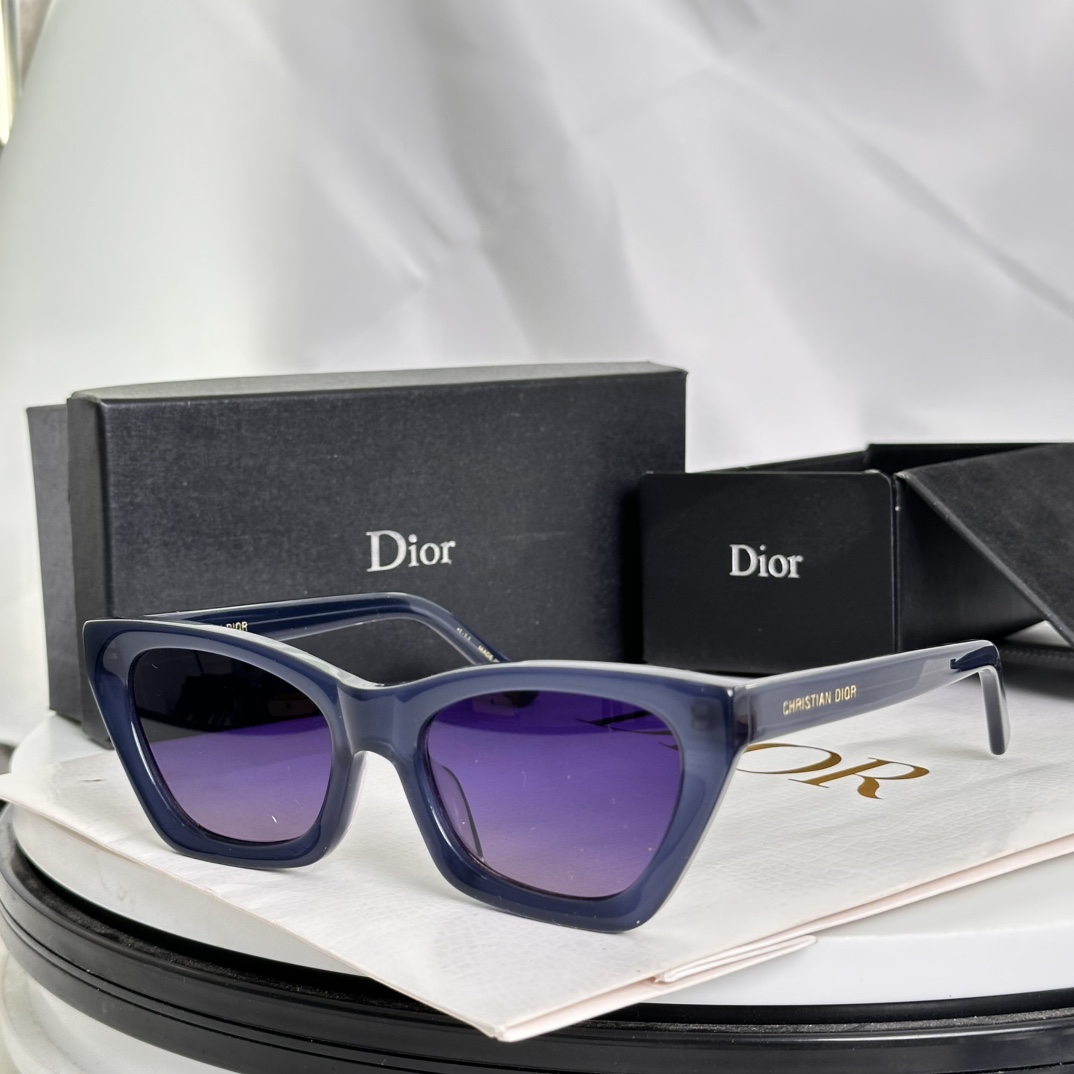 ️DIO*MODELDiorsignafureB1ISIZE53口19-146
