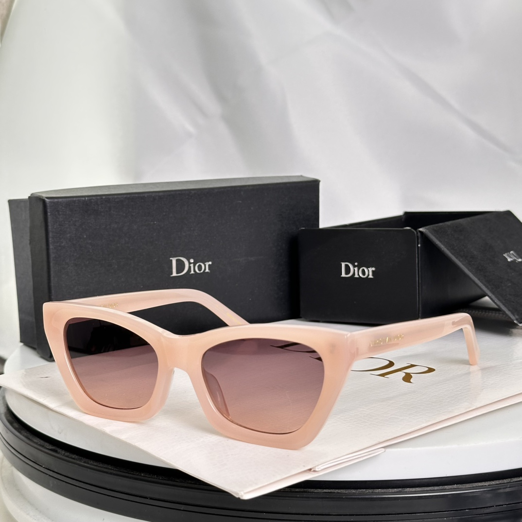 ️DIO*MODELDiorsignafureB1ISIZE53口19-146
