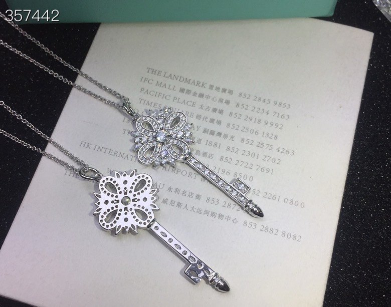 Tiffany & Co. 钥匙中国结～ 欧美同步长项链毛衣链