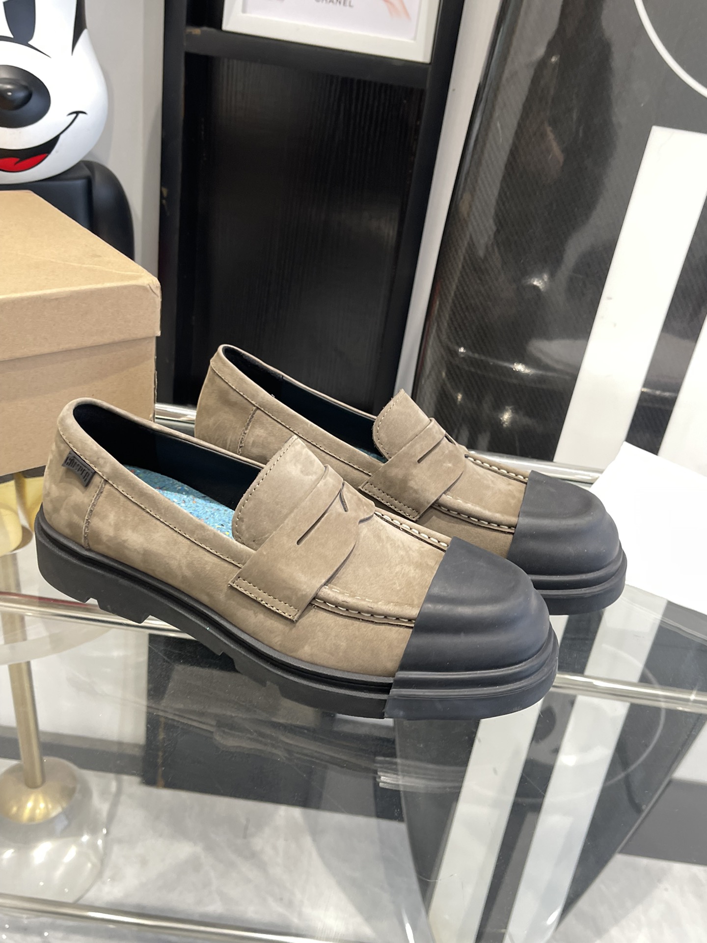 Stylish Quilts and Shoes for Spring and Summer in Various Sizes and Colors - 图片 2