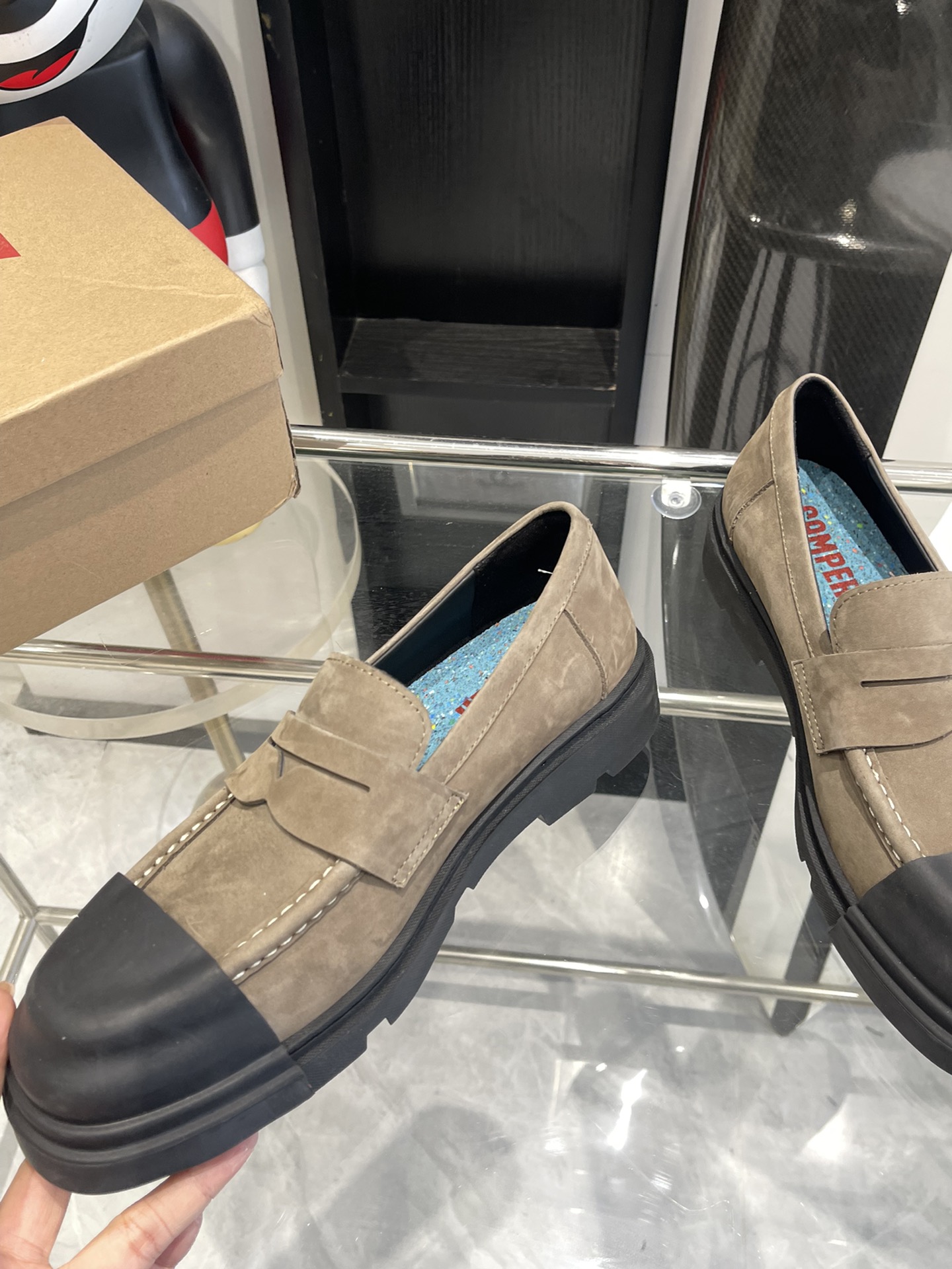 Stylish Quilts and Shoes for Spring and Summer in Various Sizes and Colors - 图片 3