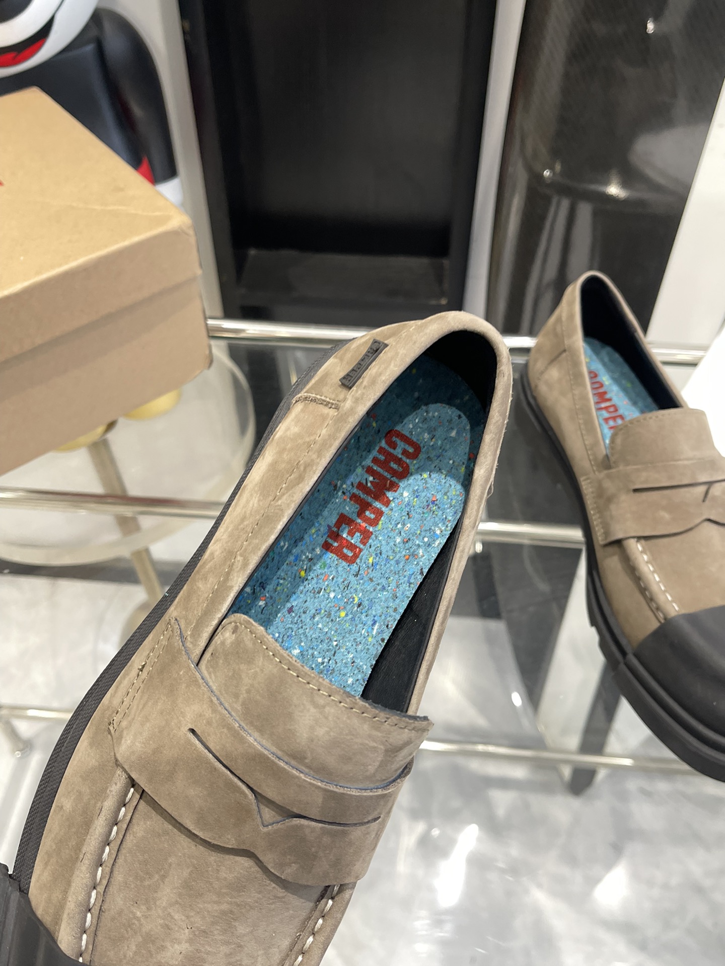 Stylish Quilts and Shoes for Spring and Summer in Various Sizes and Colors - 图片 4